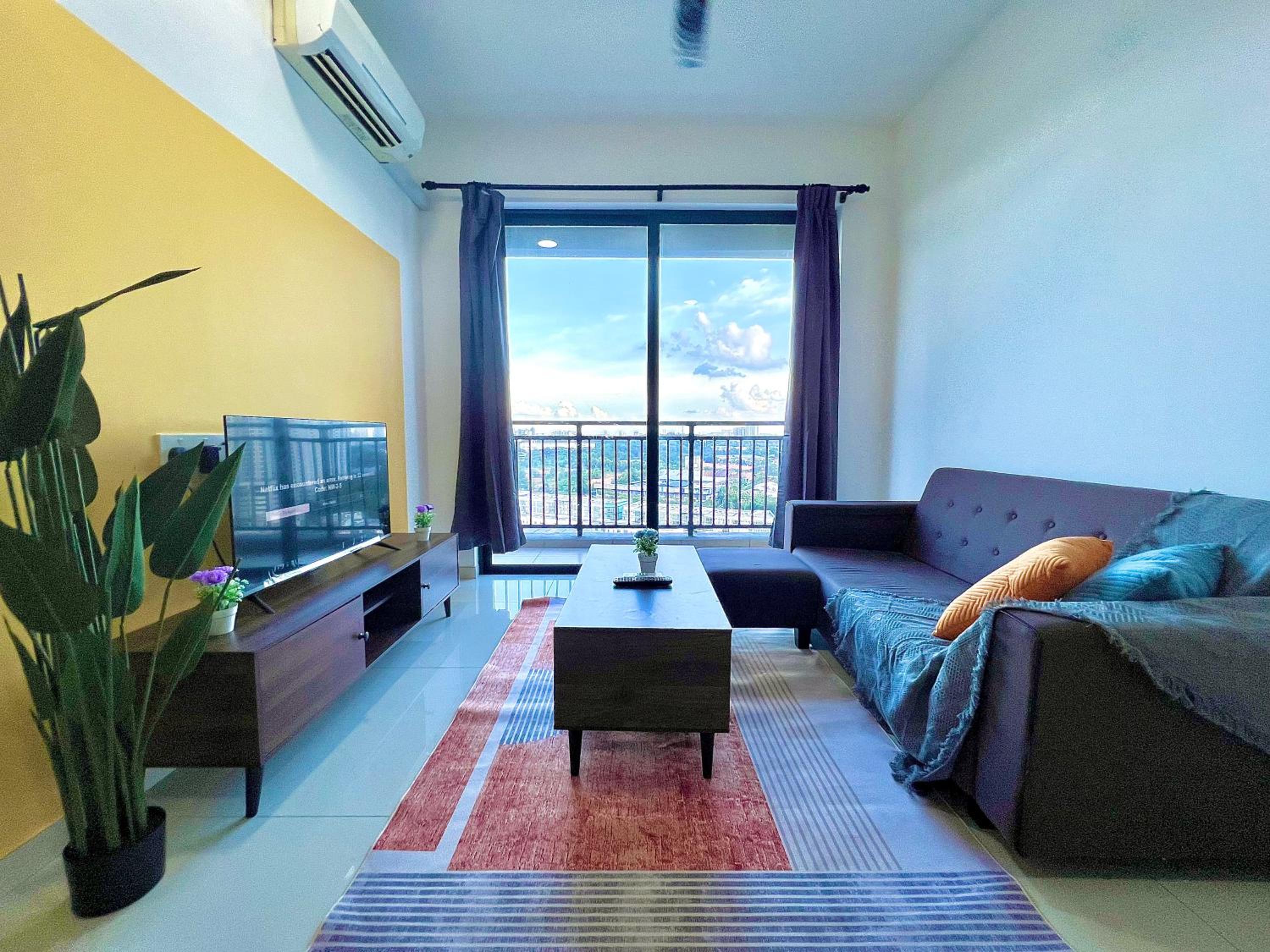 Central Park Tampoi 2 bedroom by Luxecocoo CK