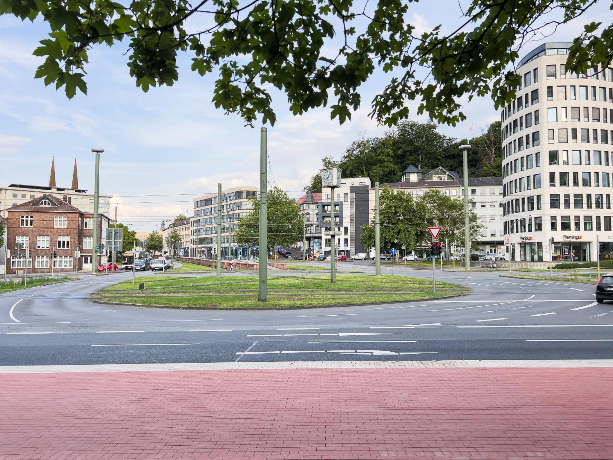 Home by Doni I zentral I Parkplatz & Balkon I Dr Oetker und Franziskus Hospital
