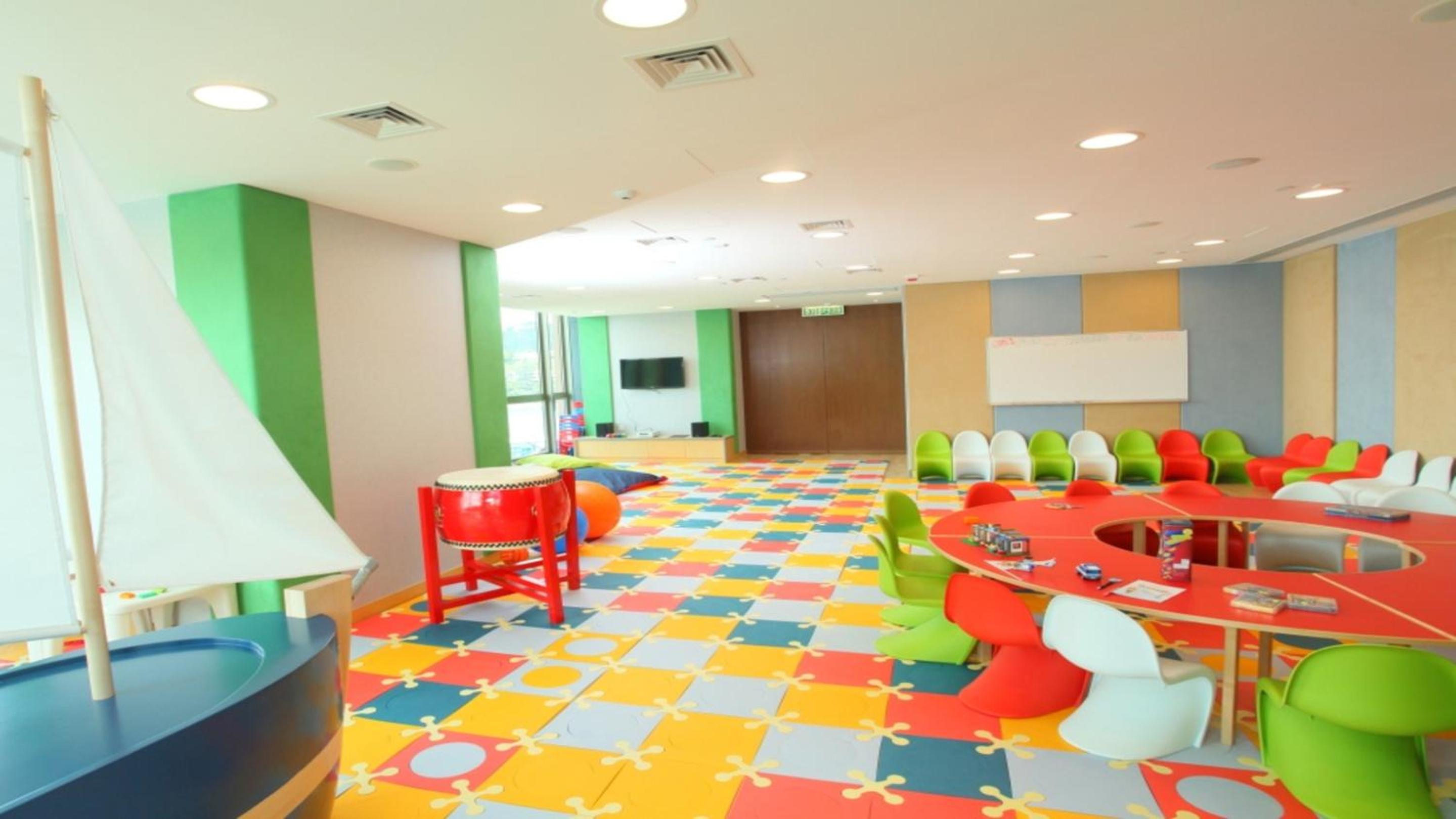Auberge Discovery Bay Hong Kong — 12