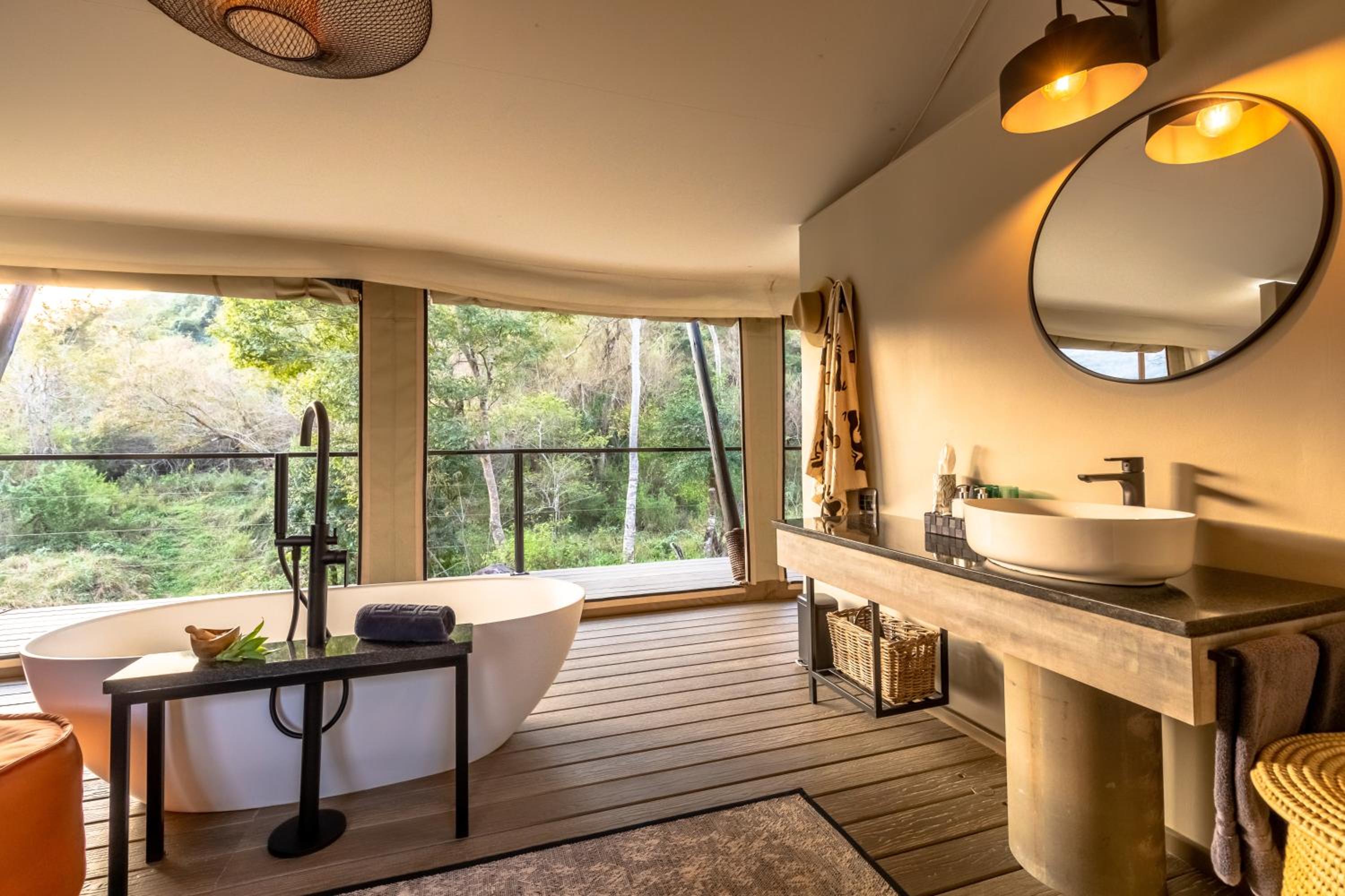 Mbizane Escarpment Retreat view 2