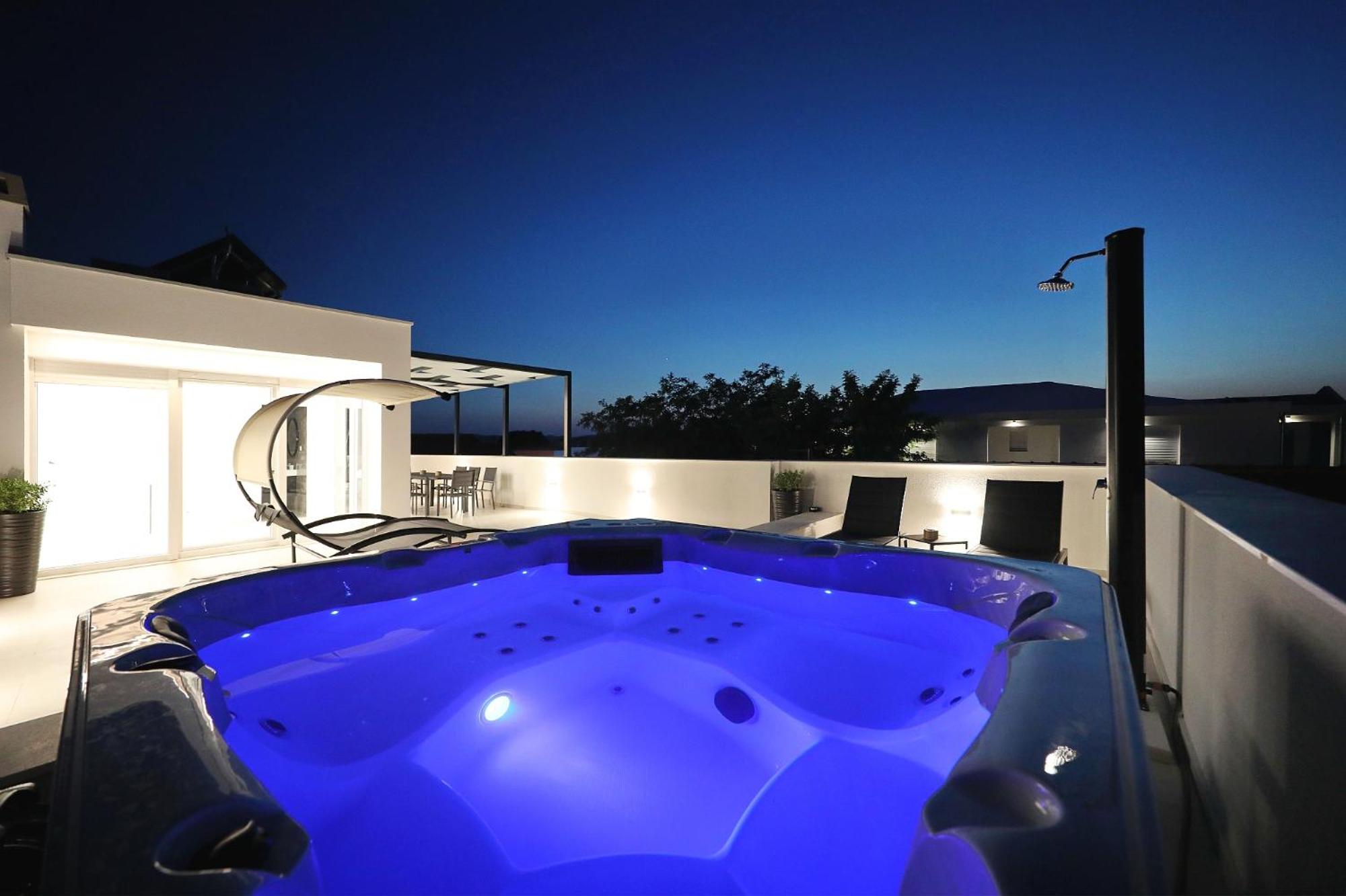 Villa NOCTURNO #pool #jacuzzi #fitness #konoba photo 5
