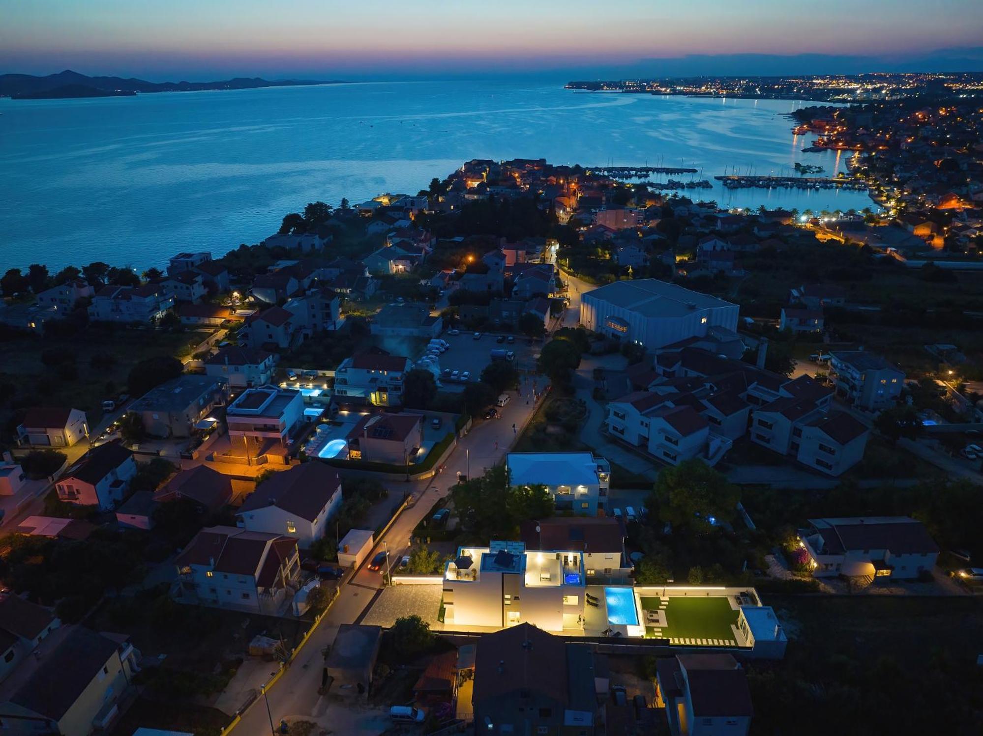Hotel Villa Nocturno #pool #jacuzzi #fitness #konoba