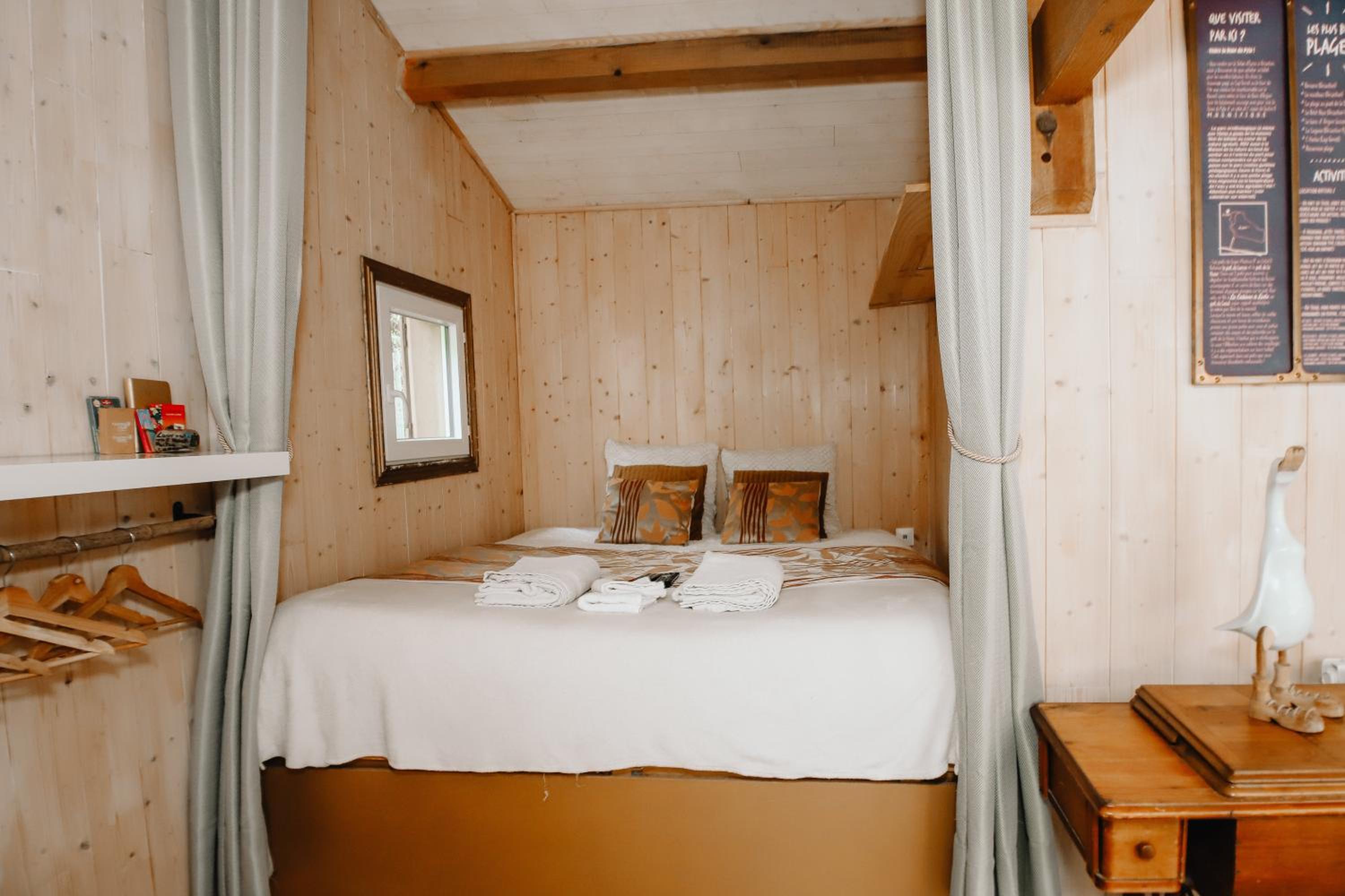 Le Cabanon doré, Suite SPA et nature chez Ivona Vacances