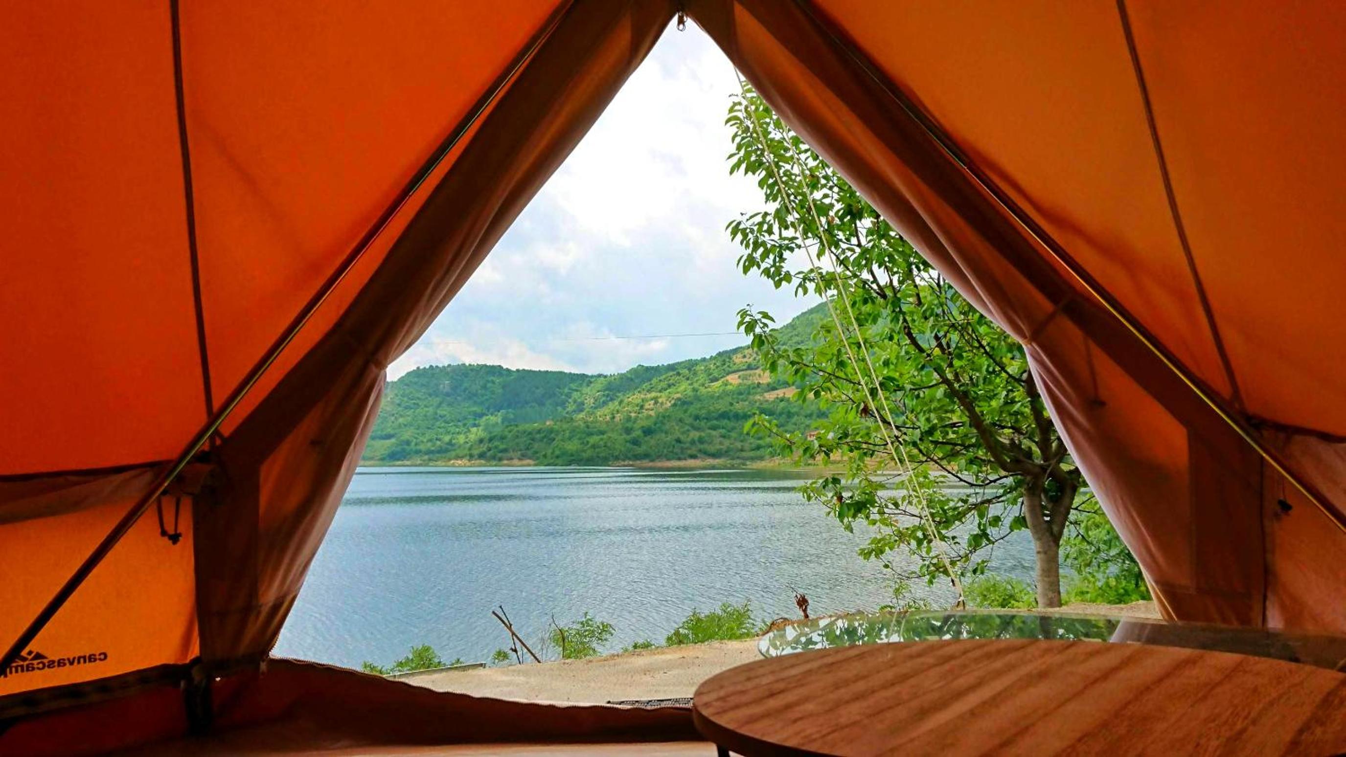 Lakeview Glamping view 4