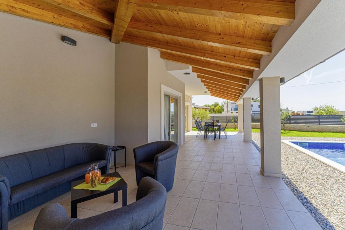 Villa Zani in Loborika - Haus für 6-7 Personen view 3