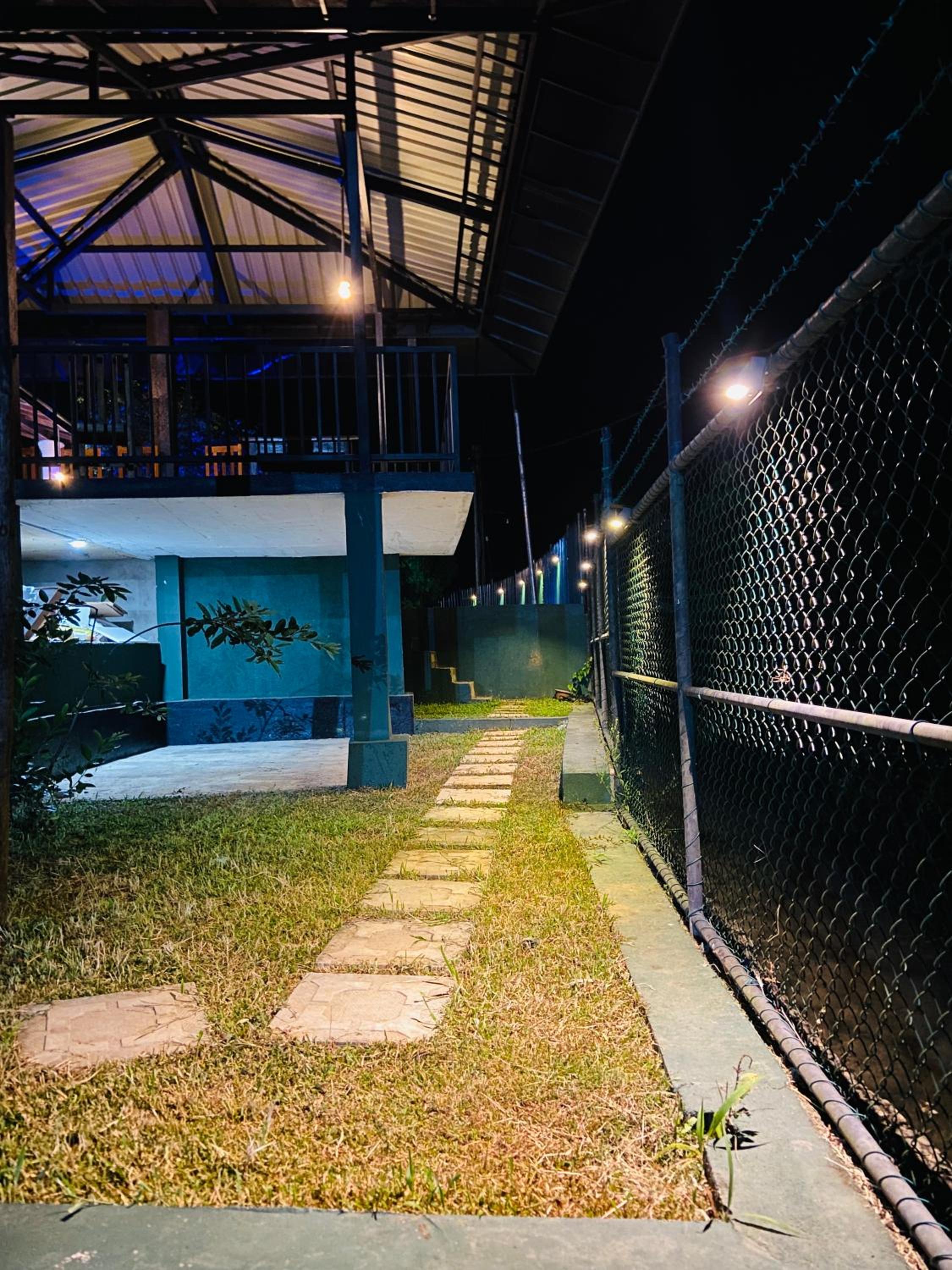 Photo 28