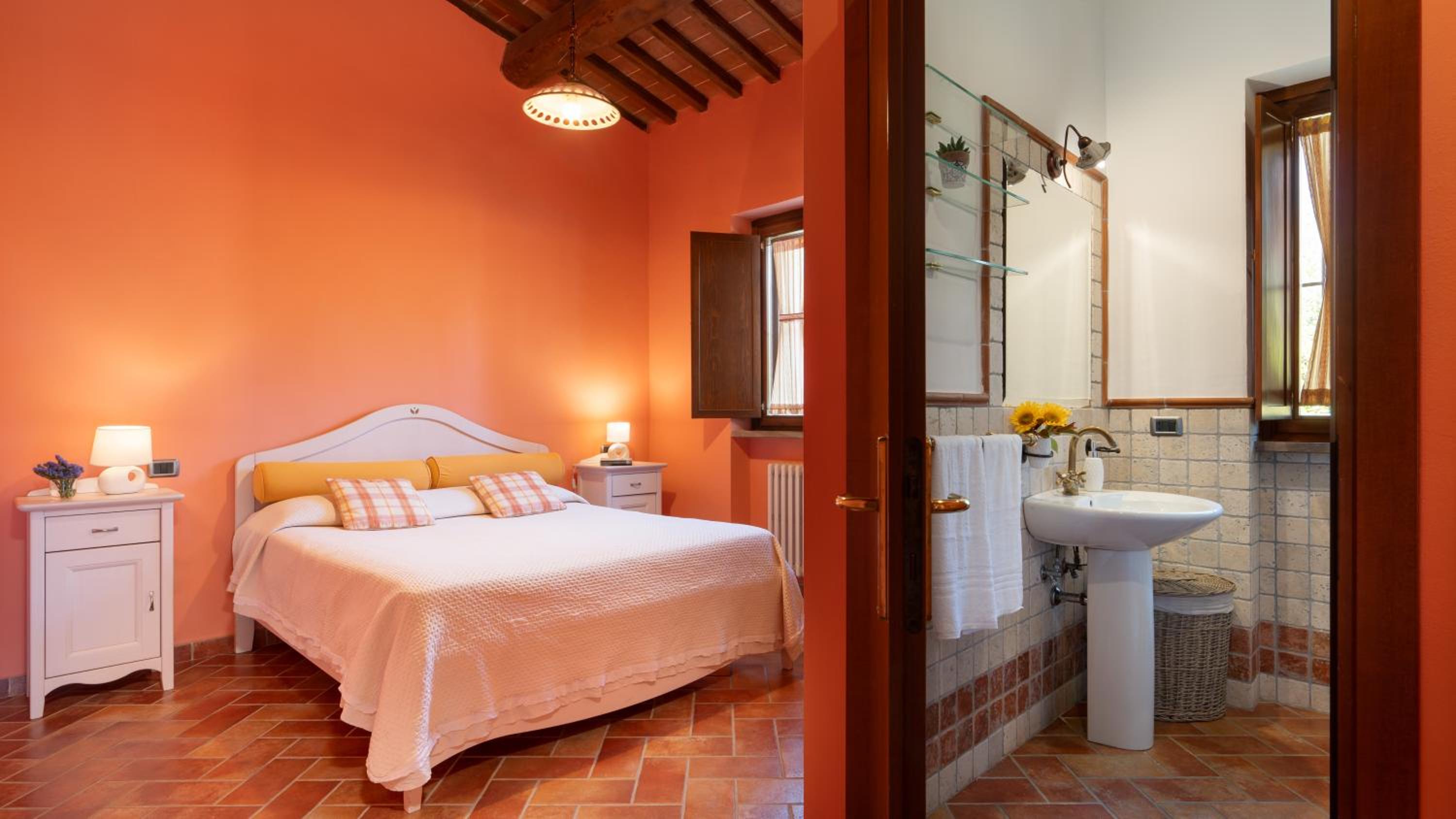 Peruccio 4, Emma Villas view 5