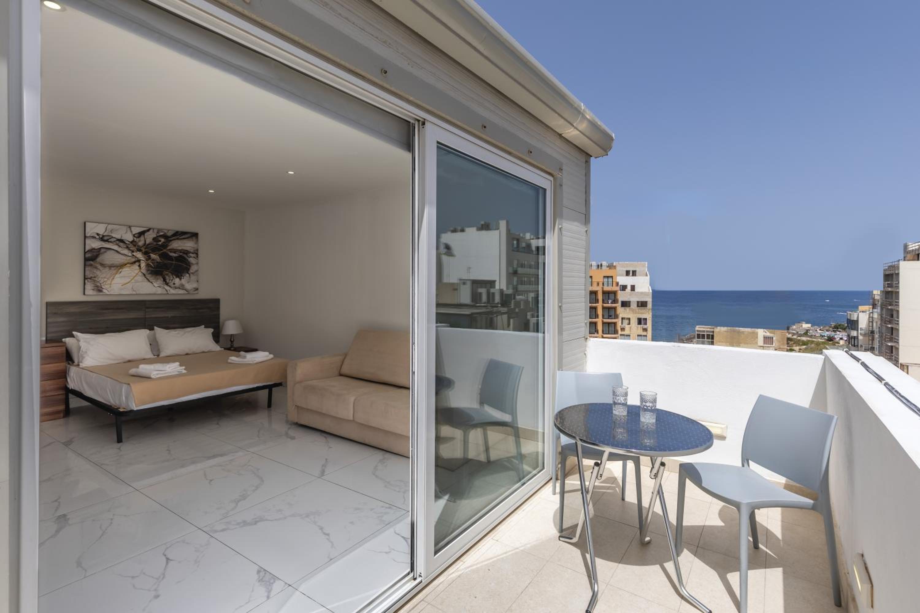 Cozy Penthouse in the Heart of Paceville with seaview - Olo Living by SF Homes view 2