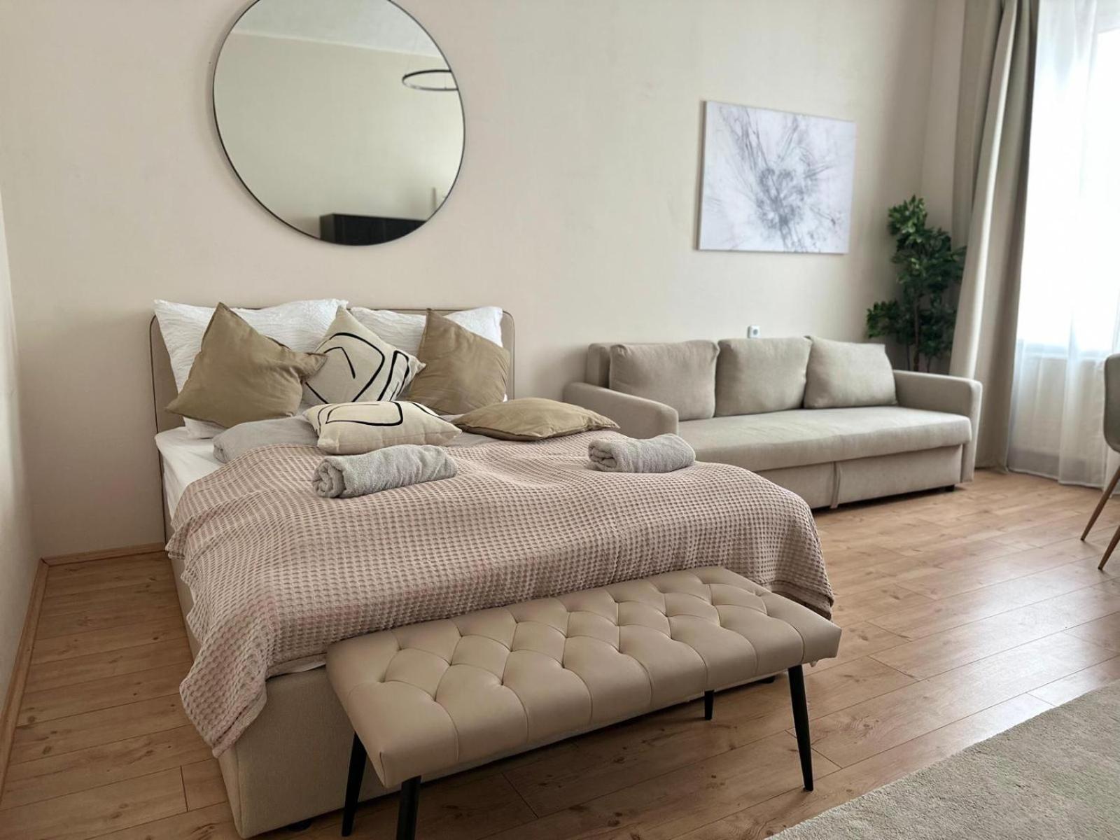 Spacious Apartment, 3 min to U6 Alserstraße