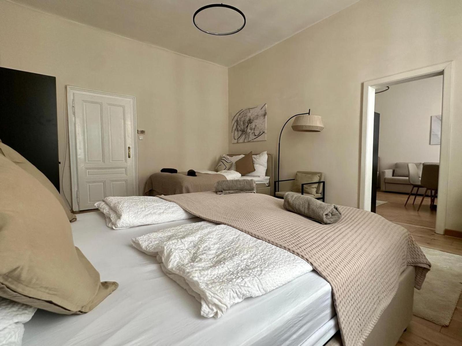 Spacious Apartment, 3 min to U6 Alserstraße