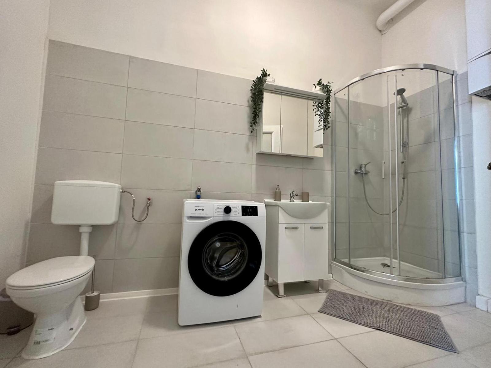Spacious Apartment, 3 min to U6 Alserstraße
