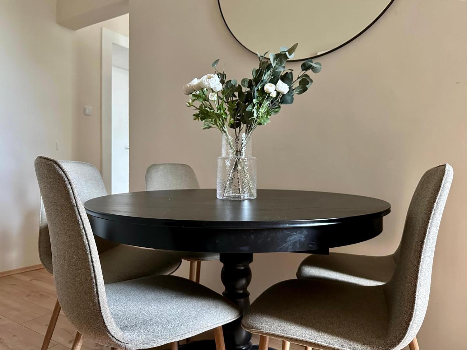 Spacious Apartment, 3 min to U6 Alserstraße