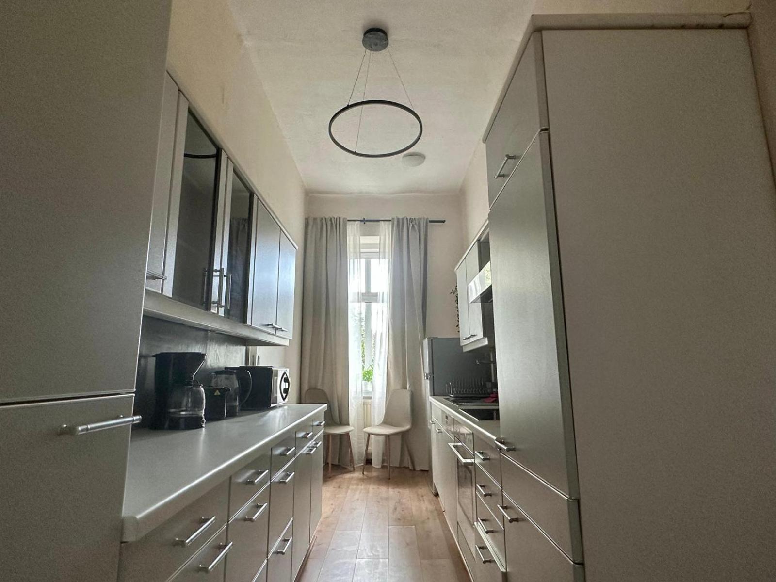 Spacious Apartment, 3 min to U6 Alserstraße