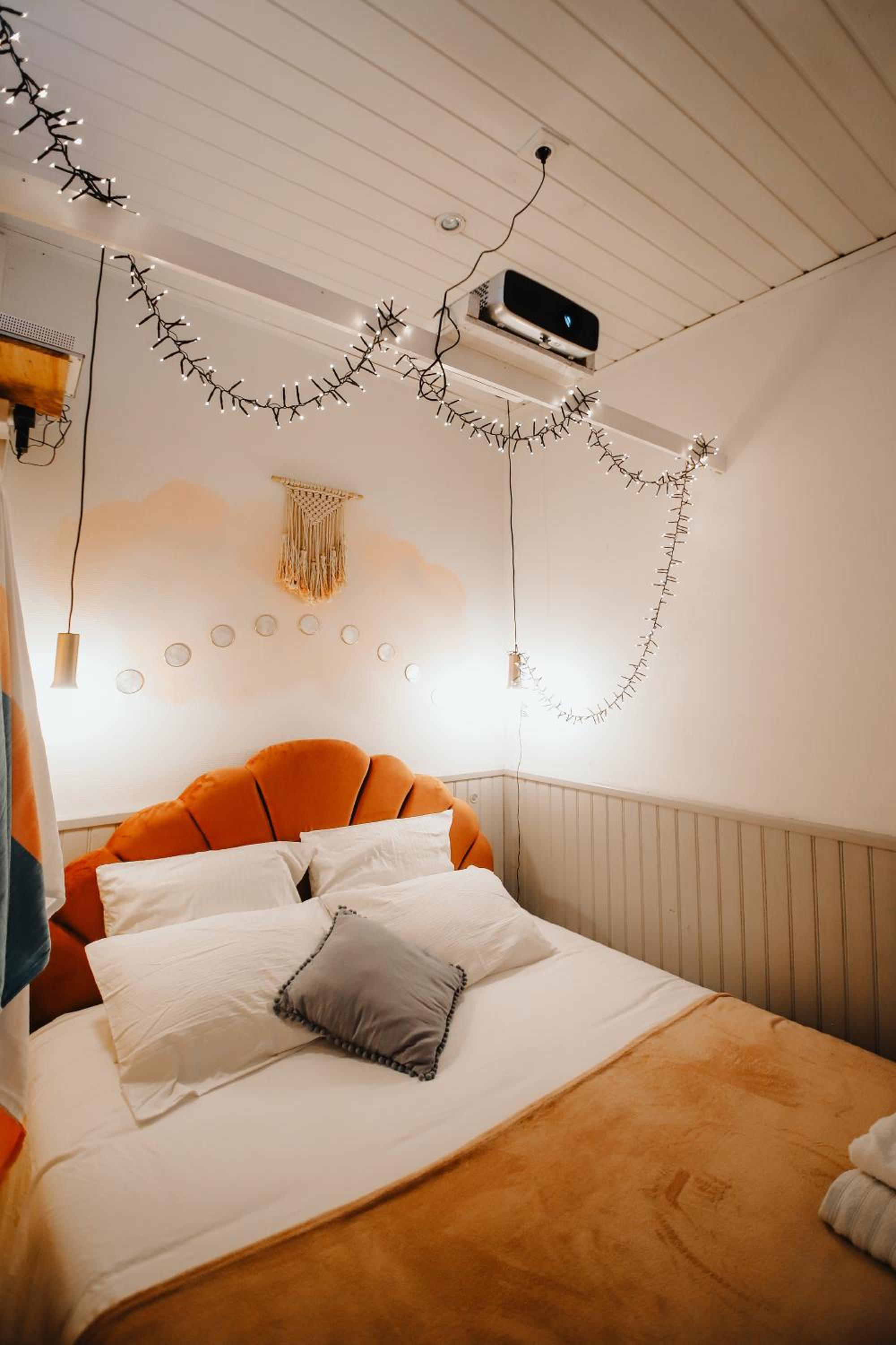 Coquillages et crustacés, Netflix baignoire îlot chez Ivona Vacances