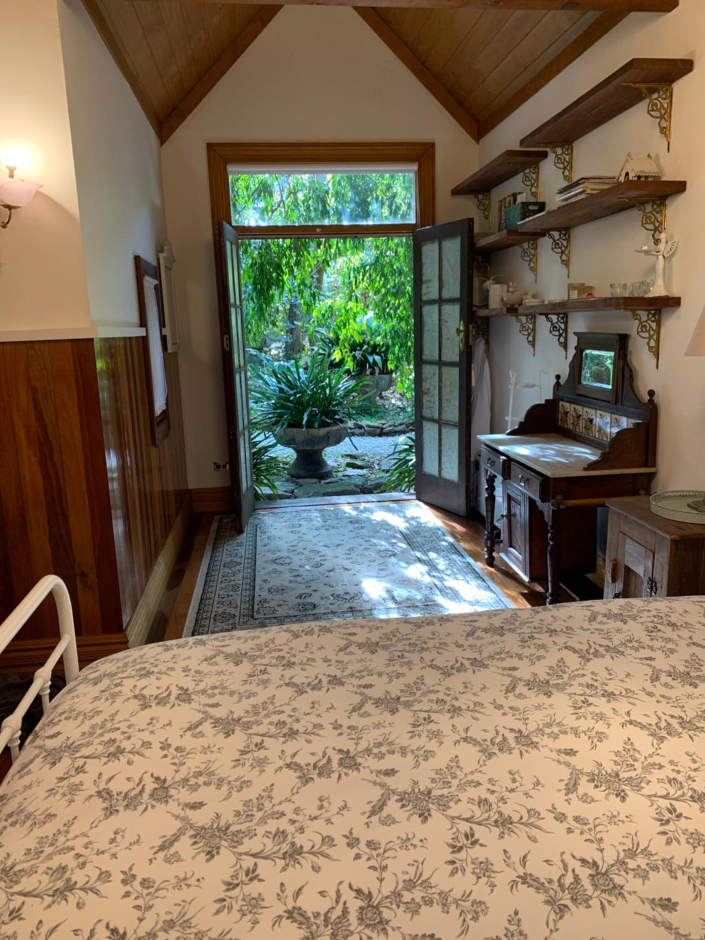 Garden studio