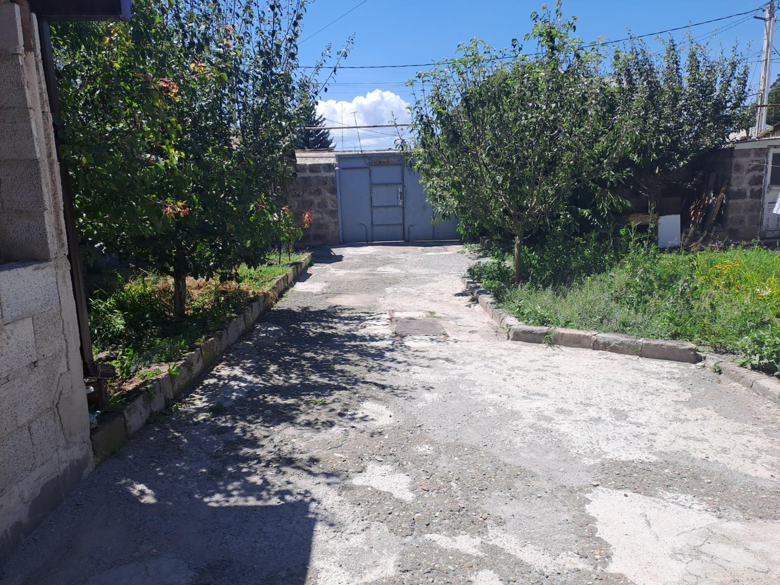 Nanayi guest house