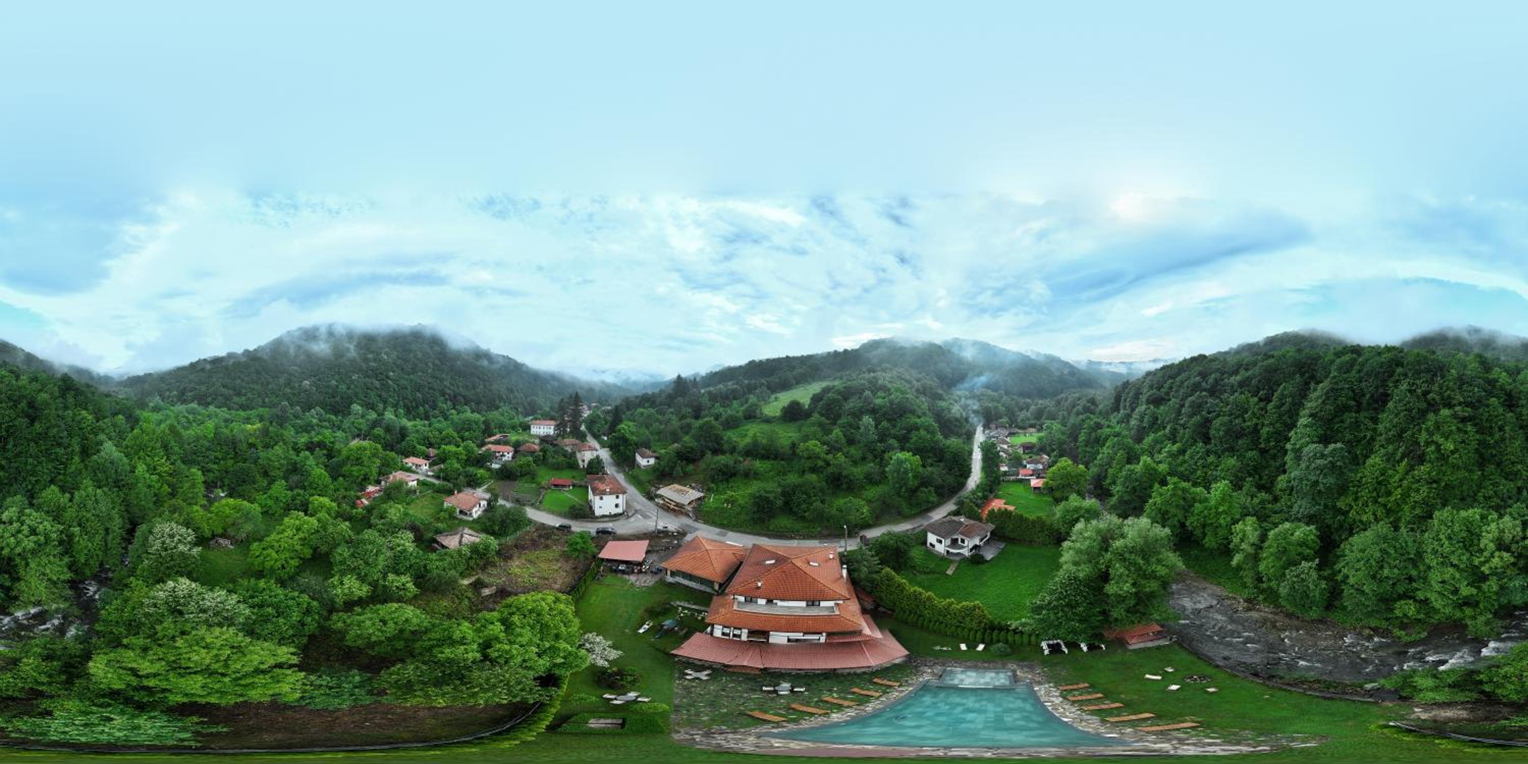 Valevtsi Mount Lodge - 365 days hot outdoor pool -
