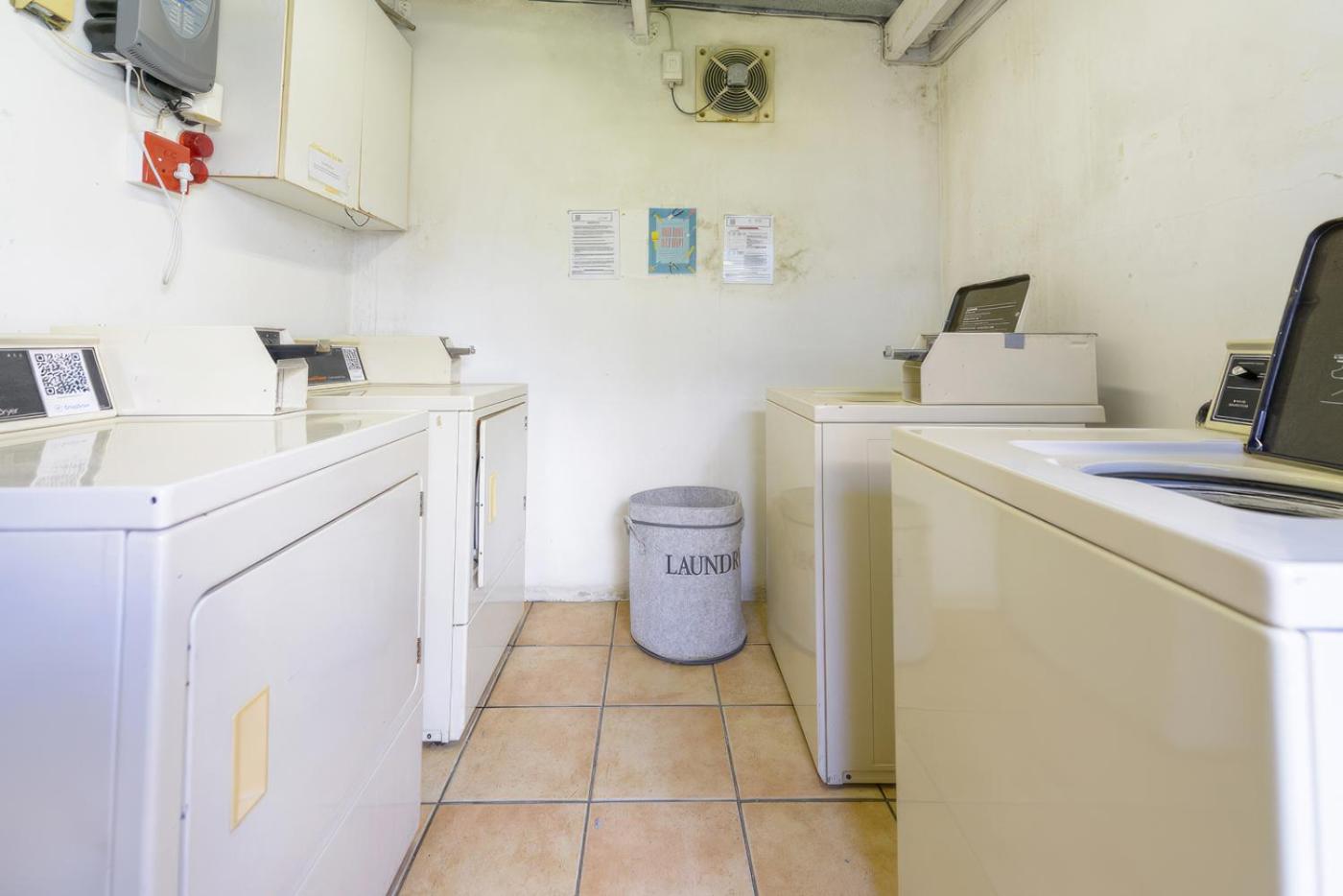 Loft Apartment off Kloof with Table Mountain views view 3