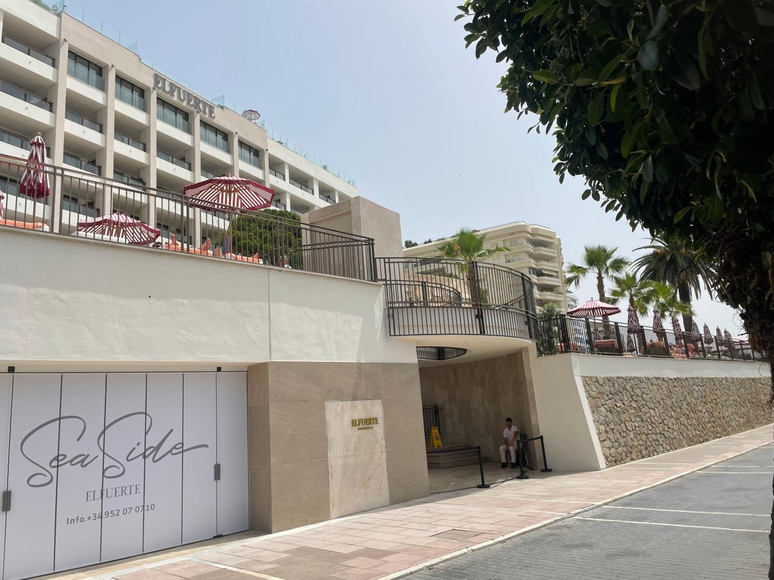 Marbella Centre Beachfront & Pool