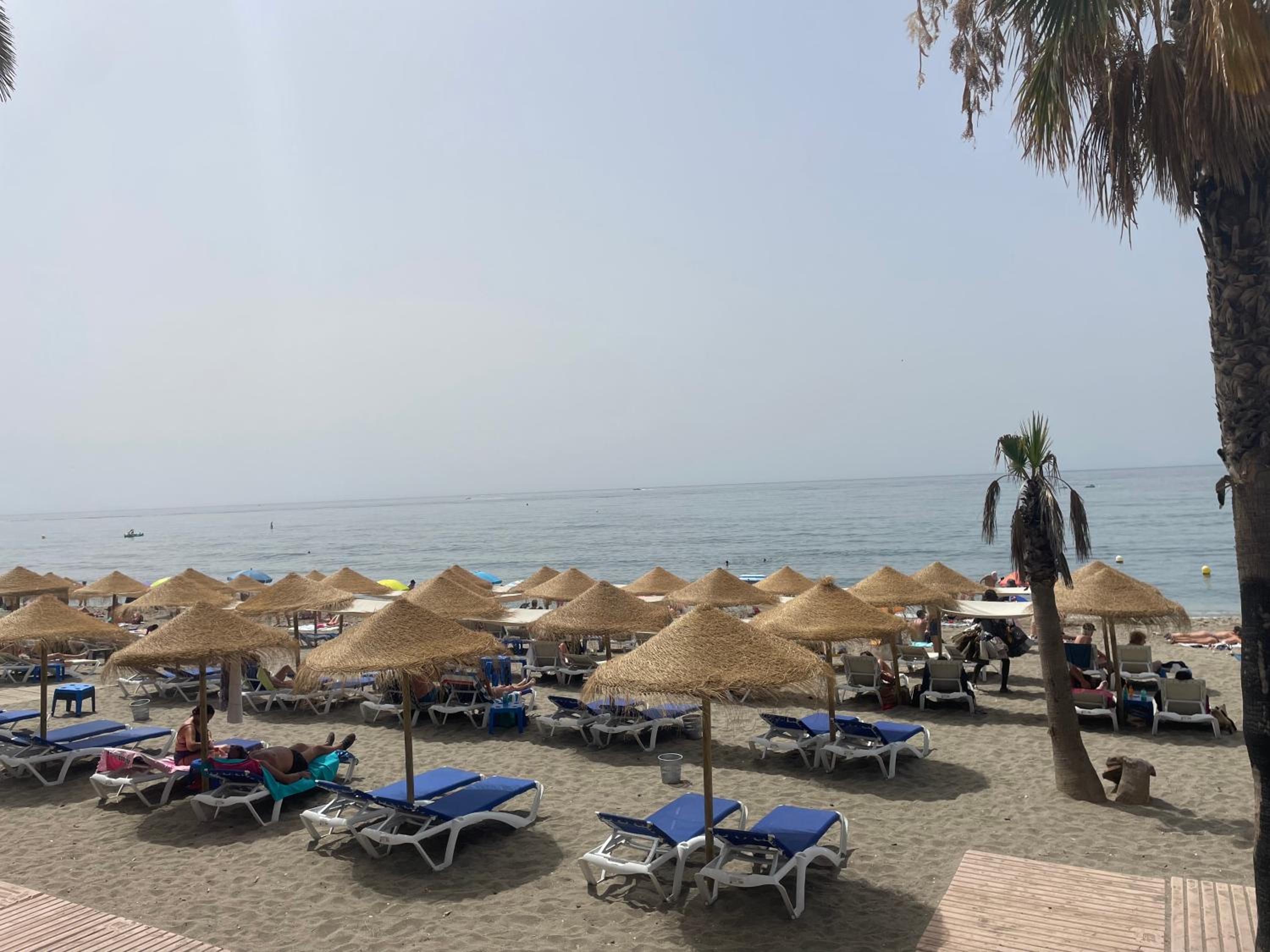 Marbella Centre Beachfront & Pool