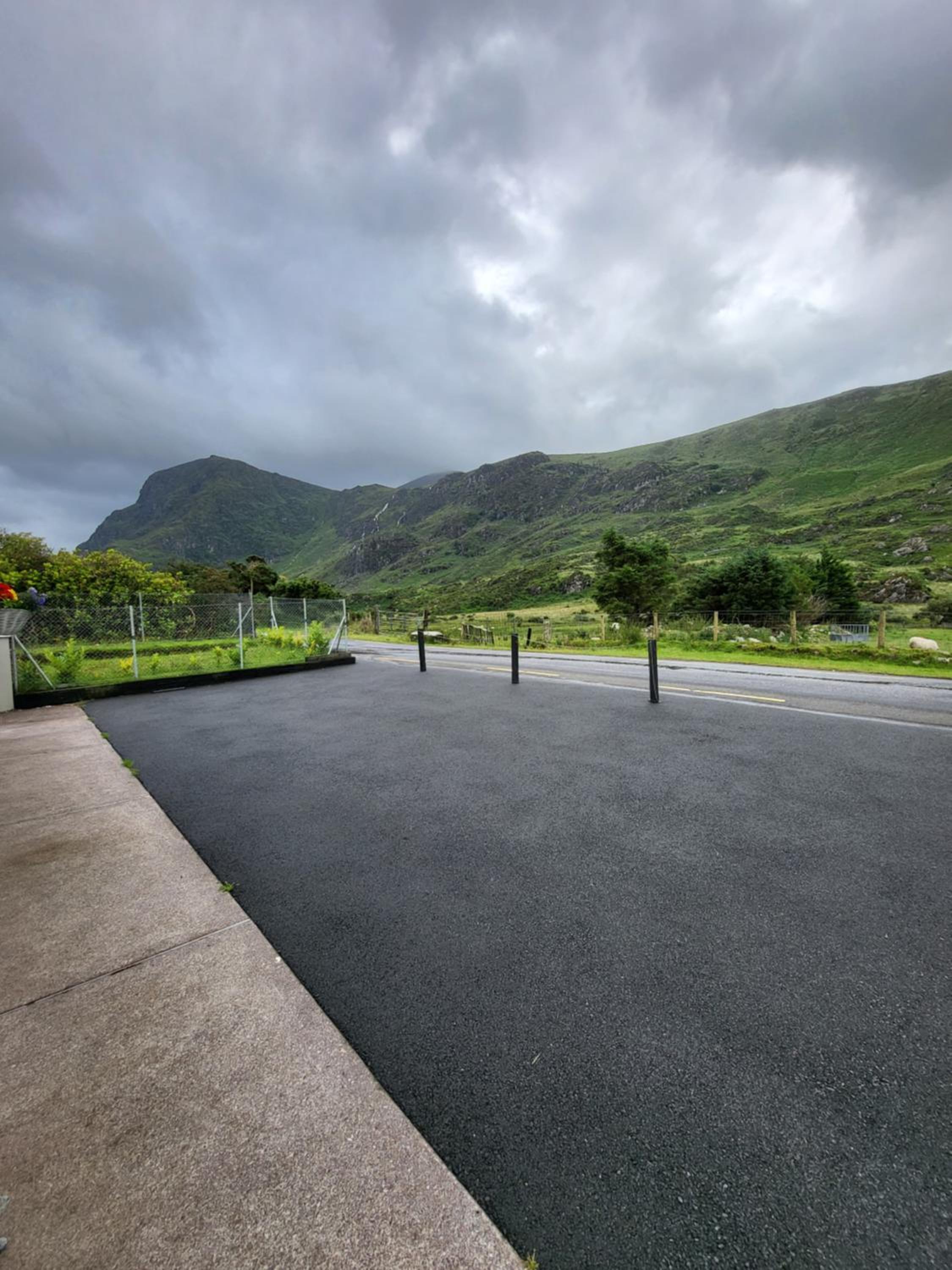 Colleen Bawn Cottage Gap Of Dunloe Kerry view 3