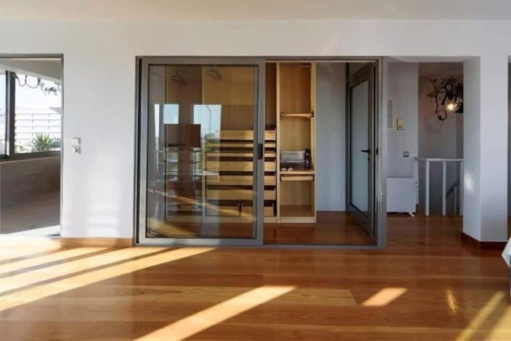 Superior Penthouse in Athens Riviera