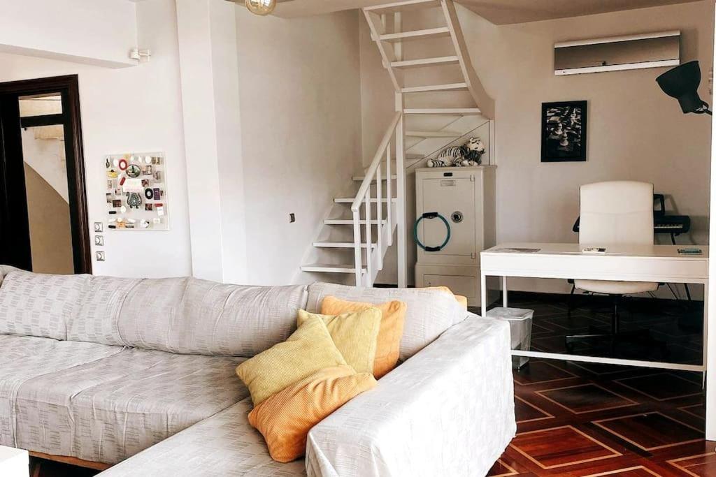 Superior Penthouse in Athens Riviera