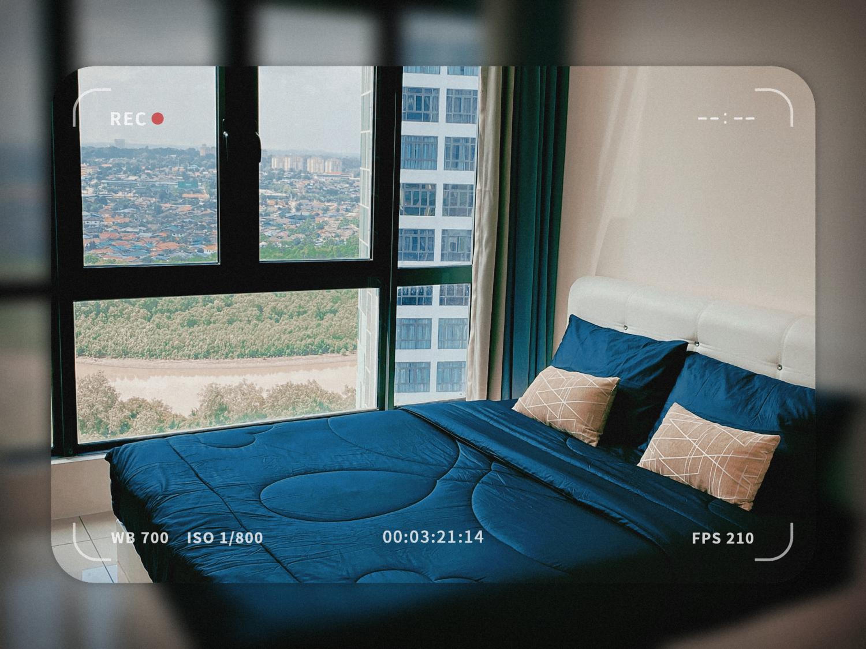 HomeNest JB City Poolview suite by Cozy Home