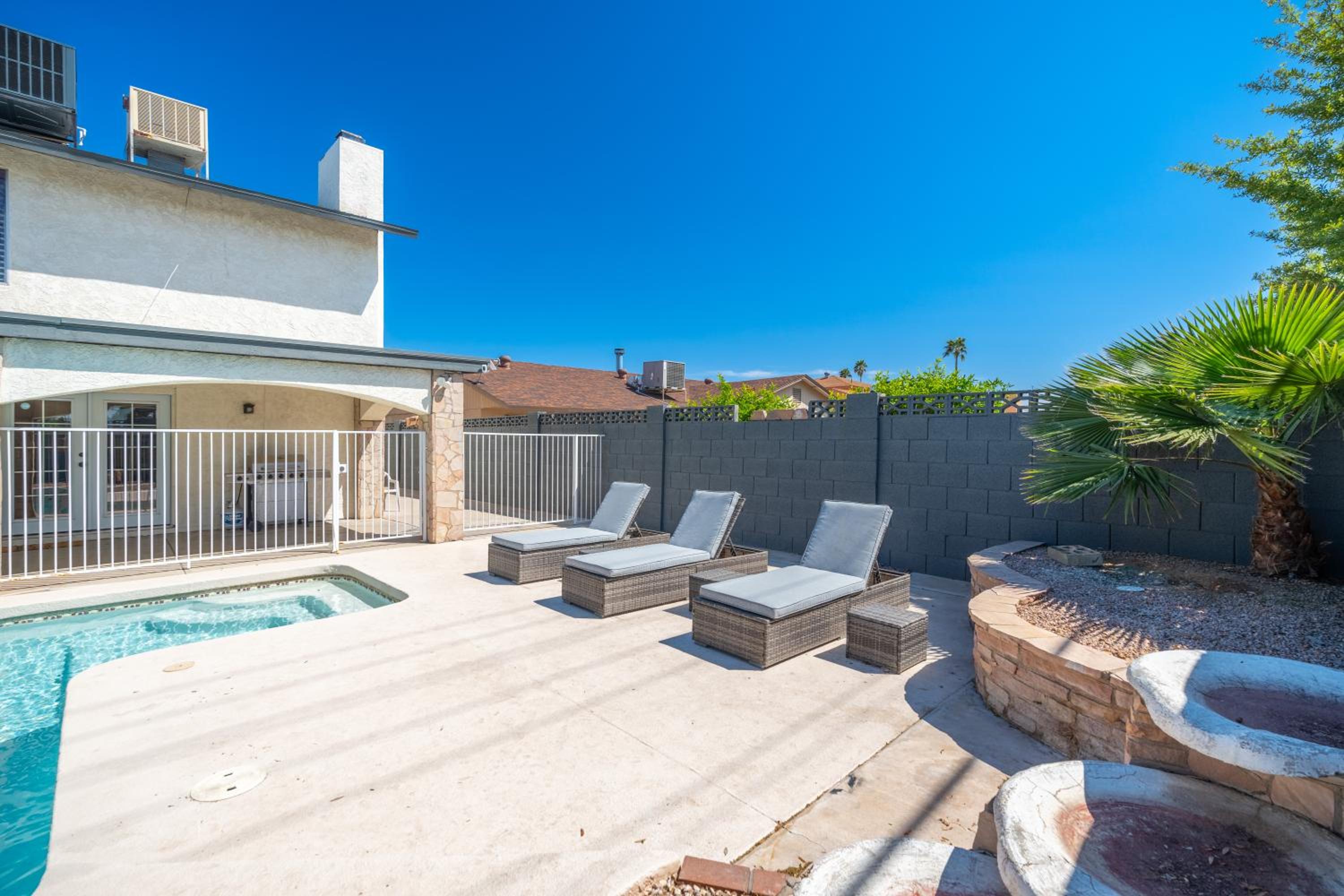 Spacious Glendale Home with Pool and Mountain Views!