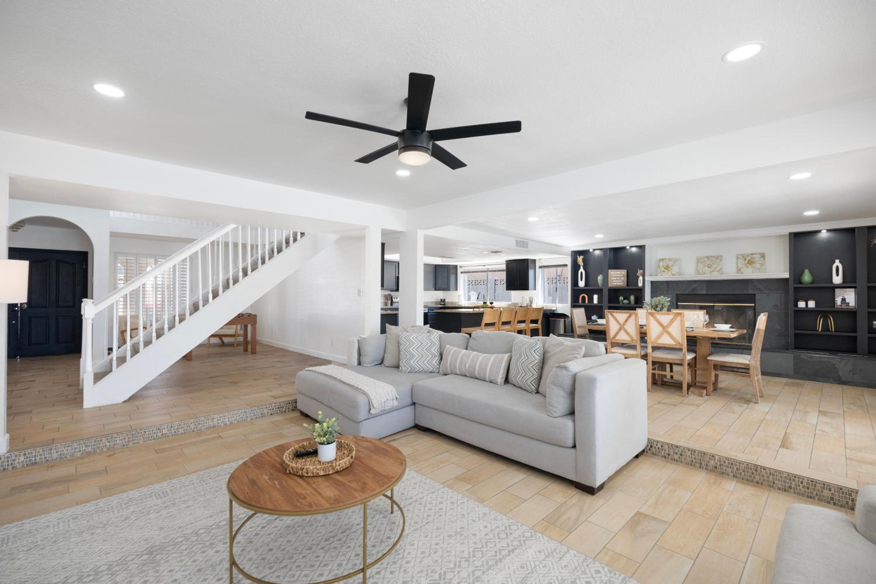 Spacious Glendale Home with Pool and Mountain Views!
