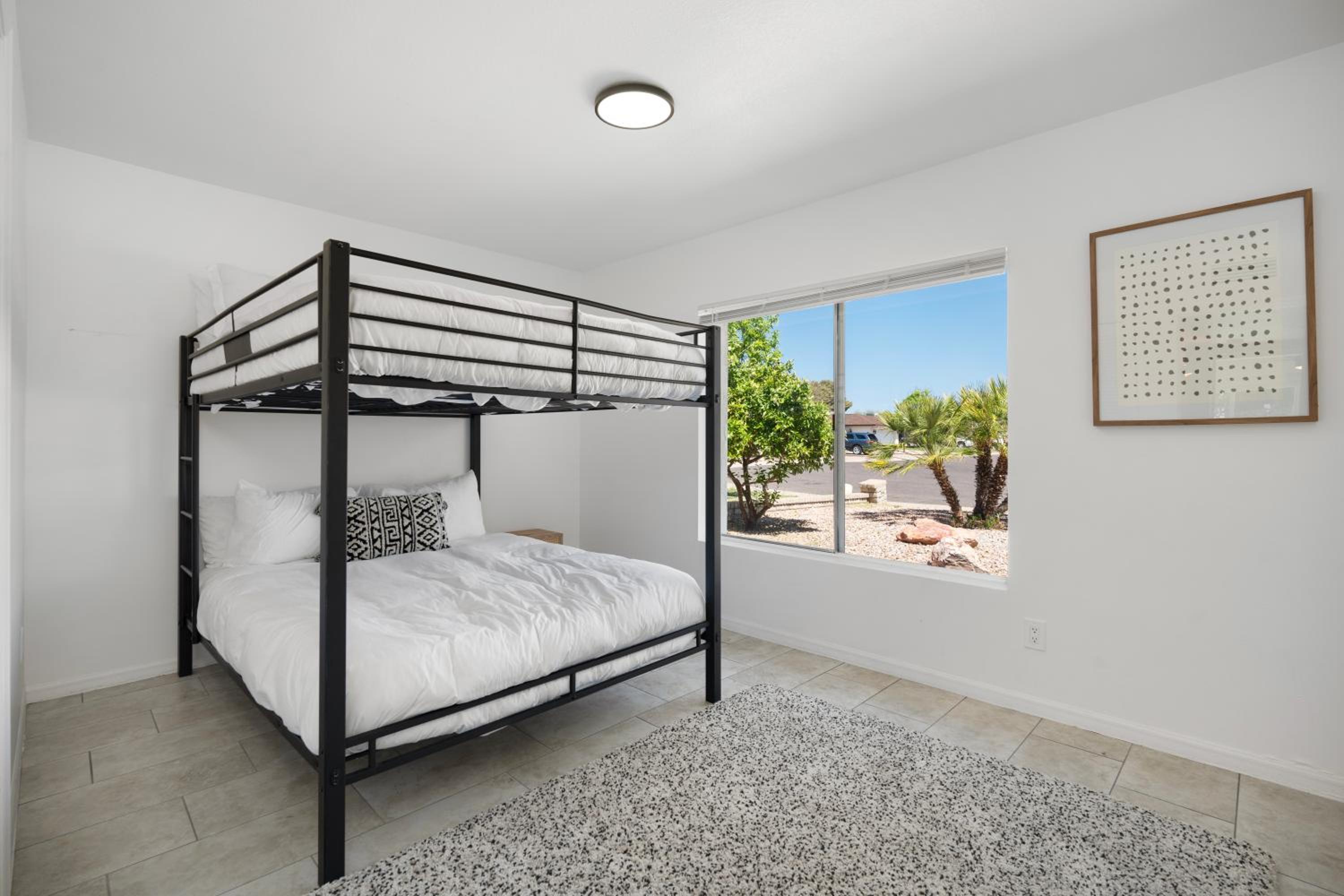 Spacious Glendale Home with Pool and Mountain Views!
