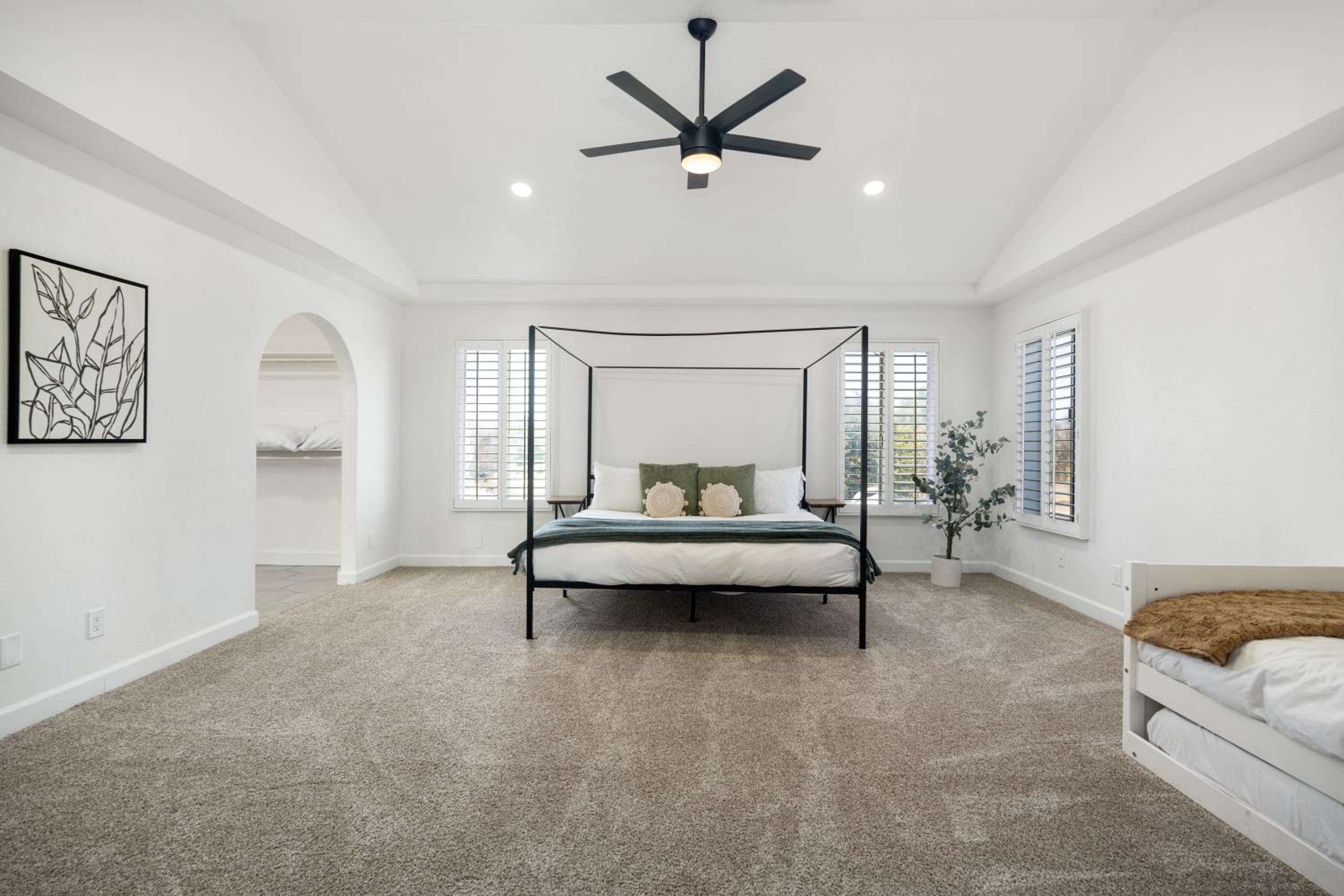 Spacious Glendale Home with Pool and Mountain Views!