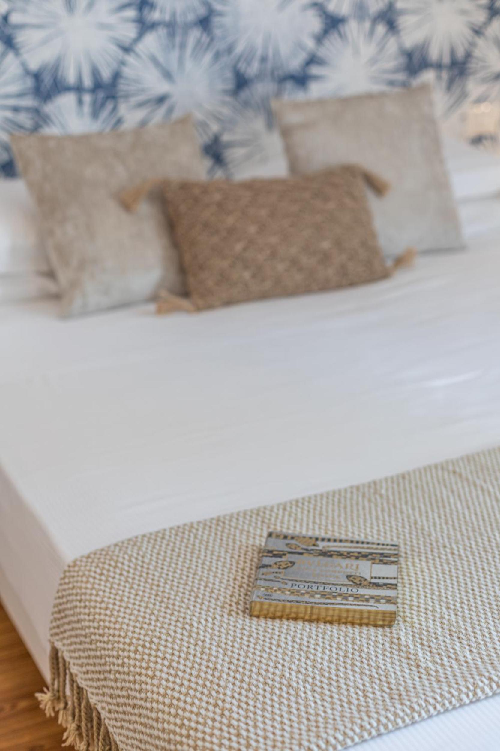 Minerva - Elegant New Classic close to Vatican