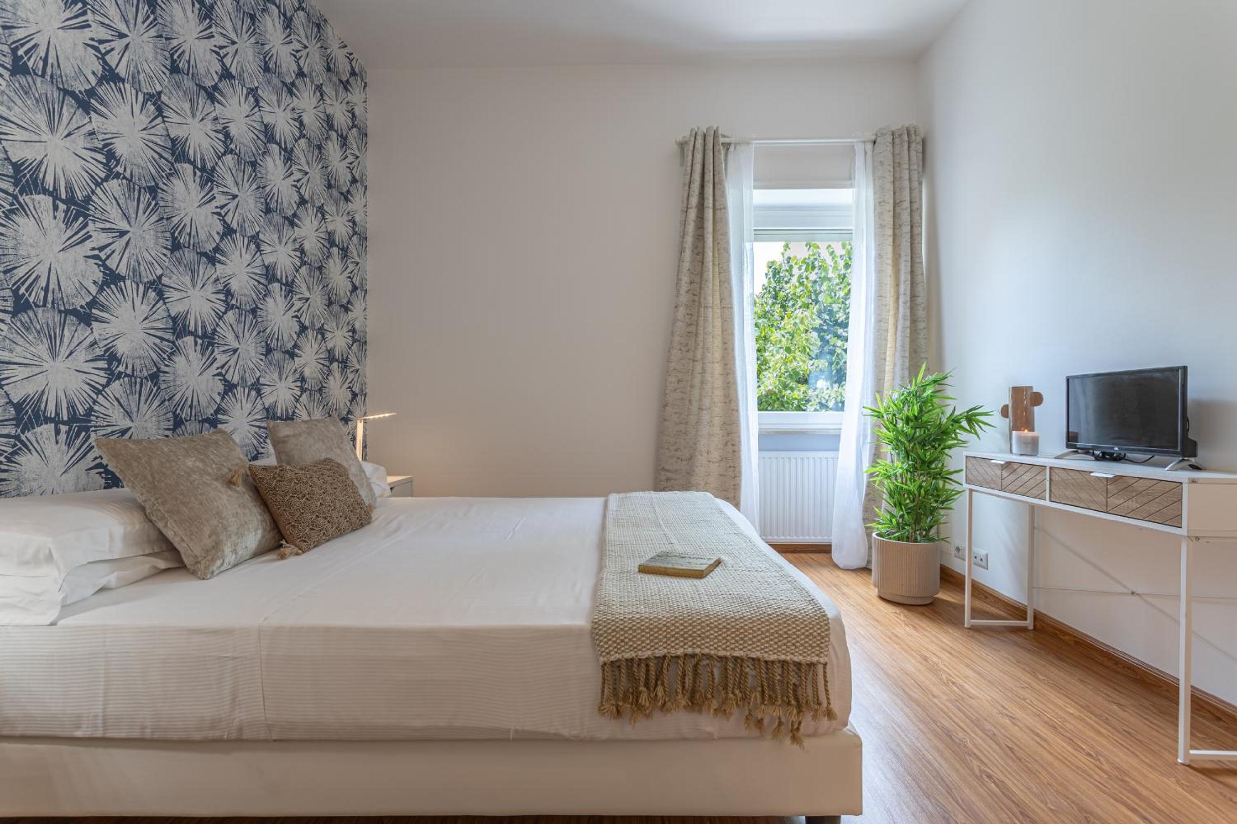 Minerva - Elegant New Classic close to Vatican