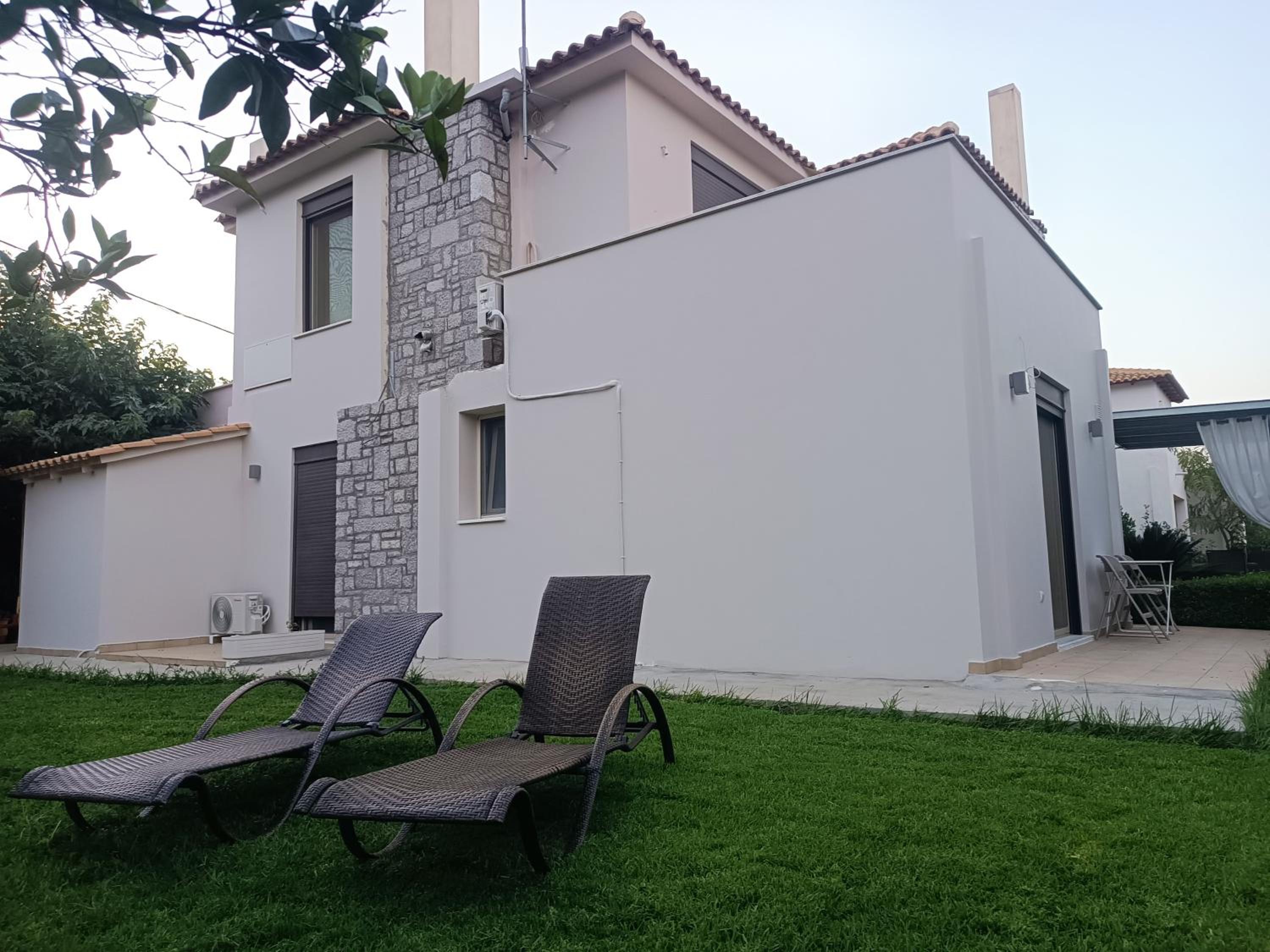 Aloe Apartment in Epidaurus view 3