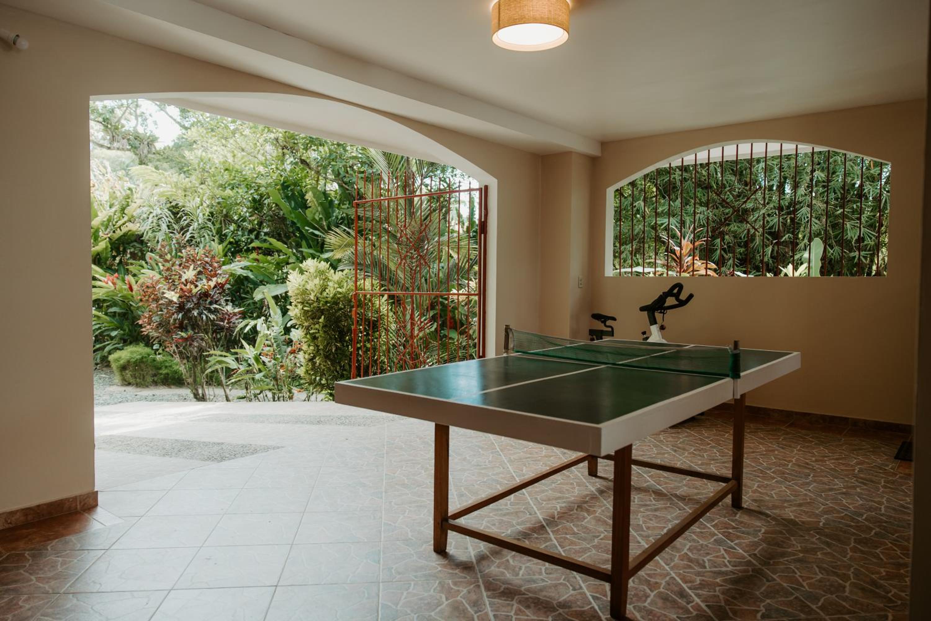Wiona of Villa Paraiso / Beachfront Villa & Pool view 2