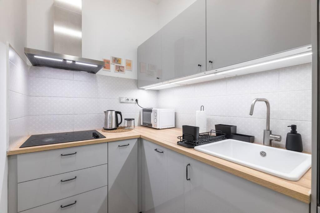 Cute 1bedroom center apartment