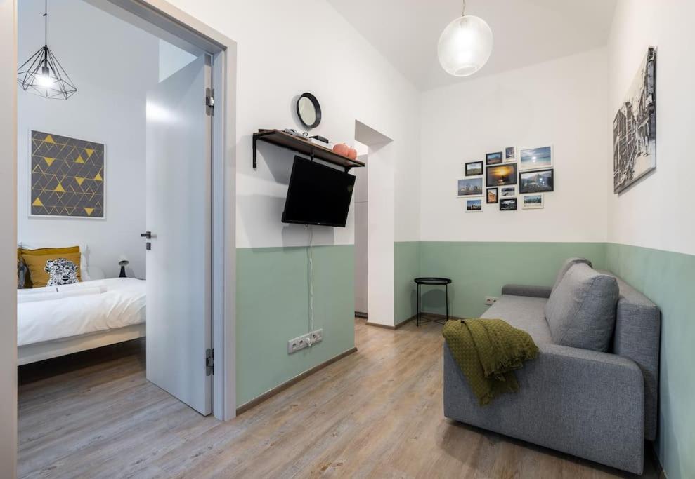 Cute 1bedroom center apartment