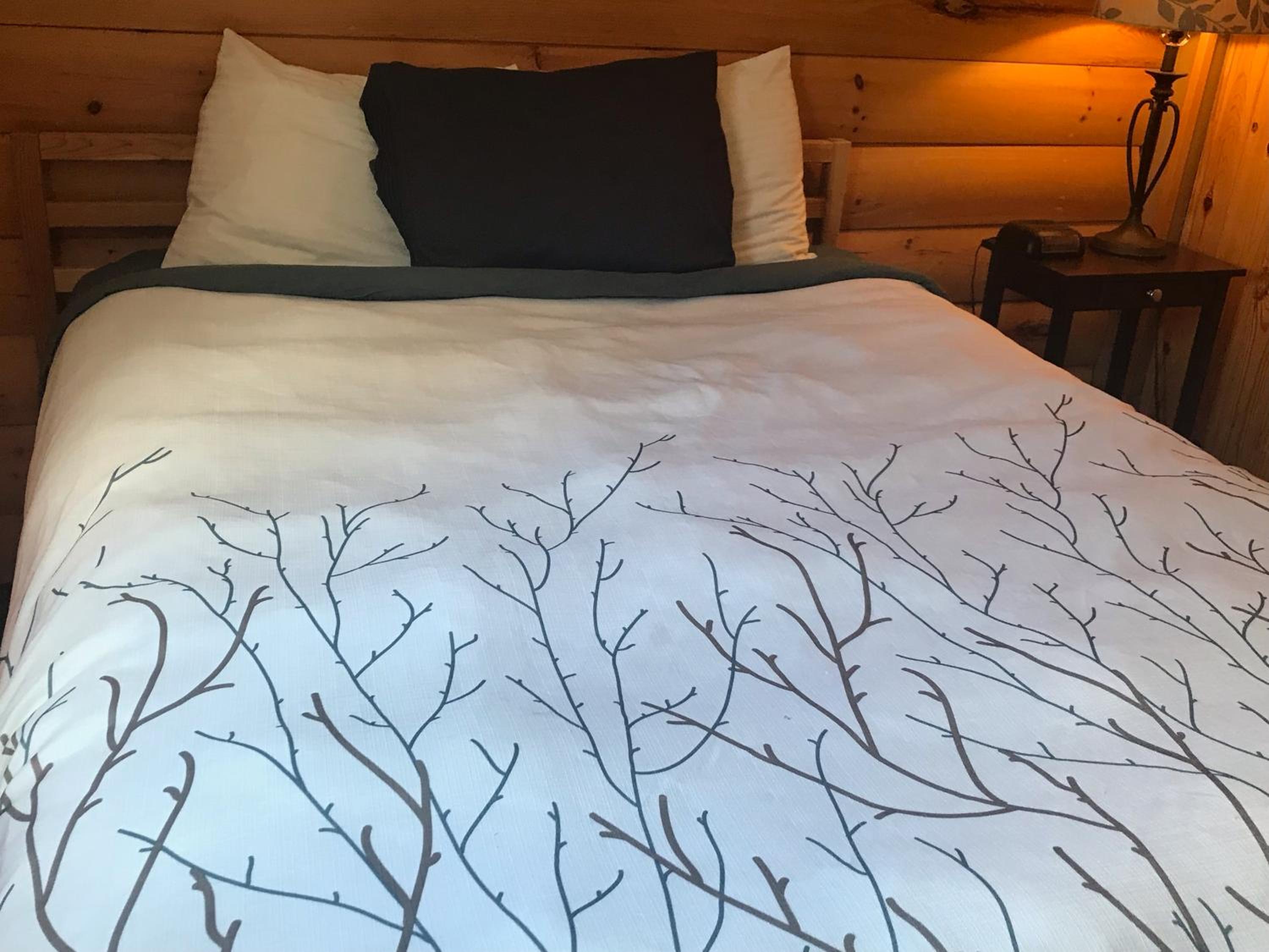 Hush Lodge and Cottages