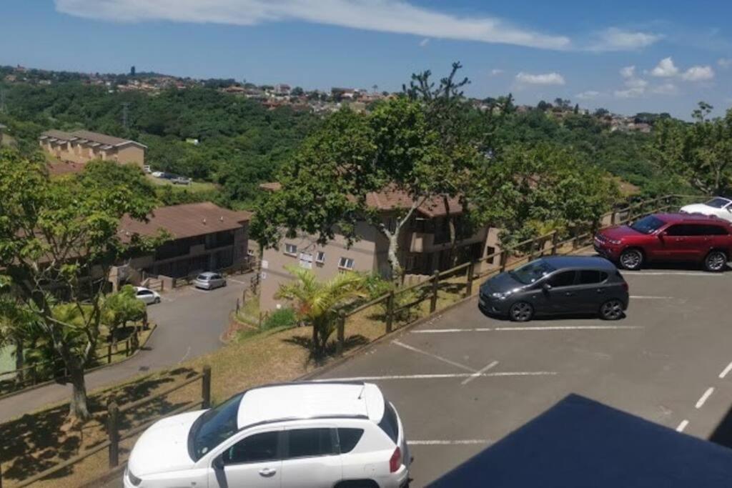 Carrington heights luxurious guesthouse view 2