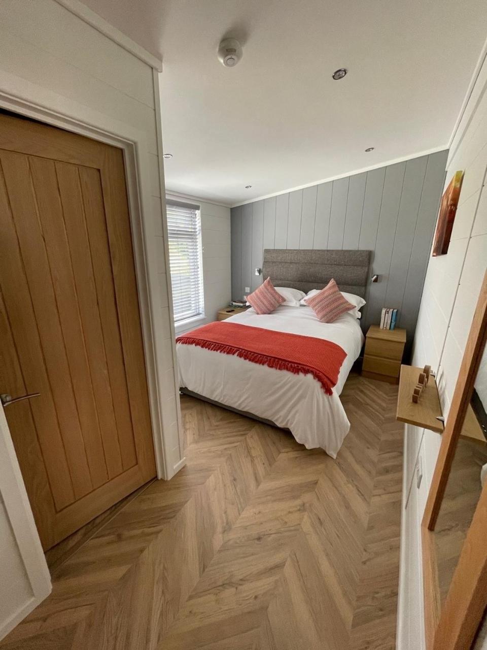 Canaston Waterside Lodges