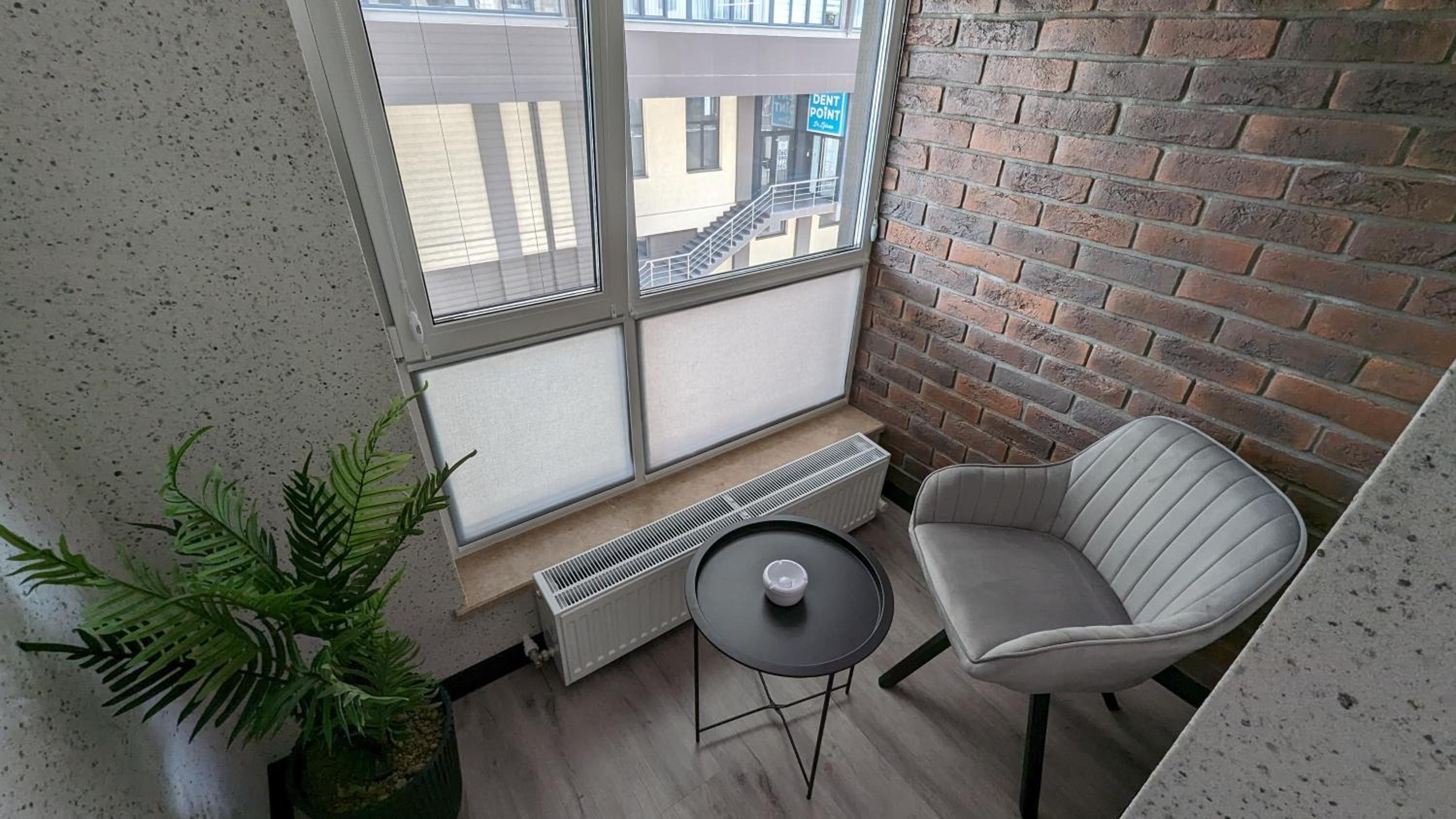 AVENUE APARTMENTS