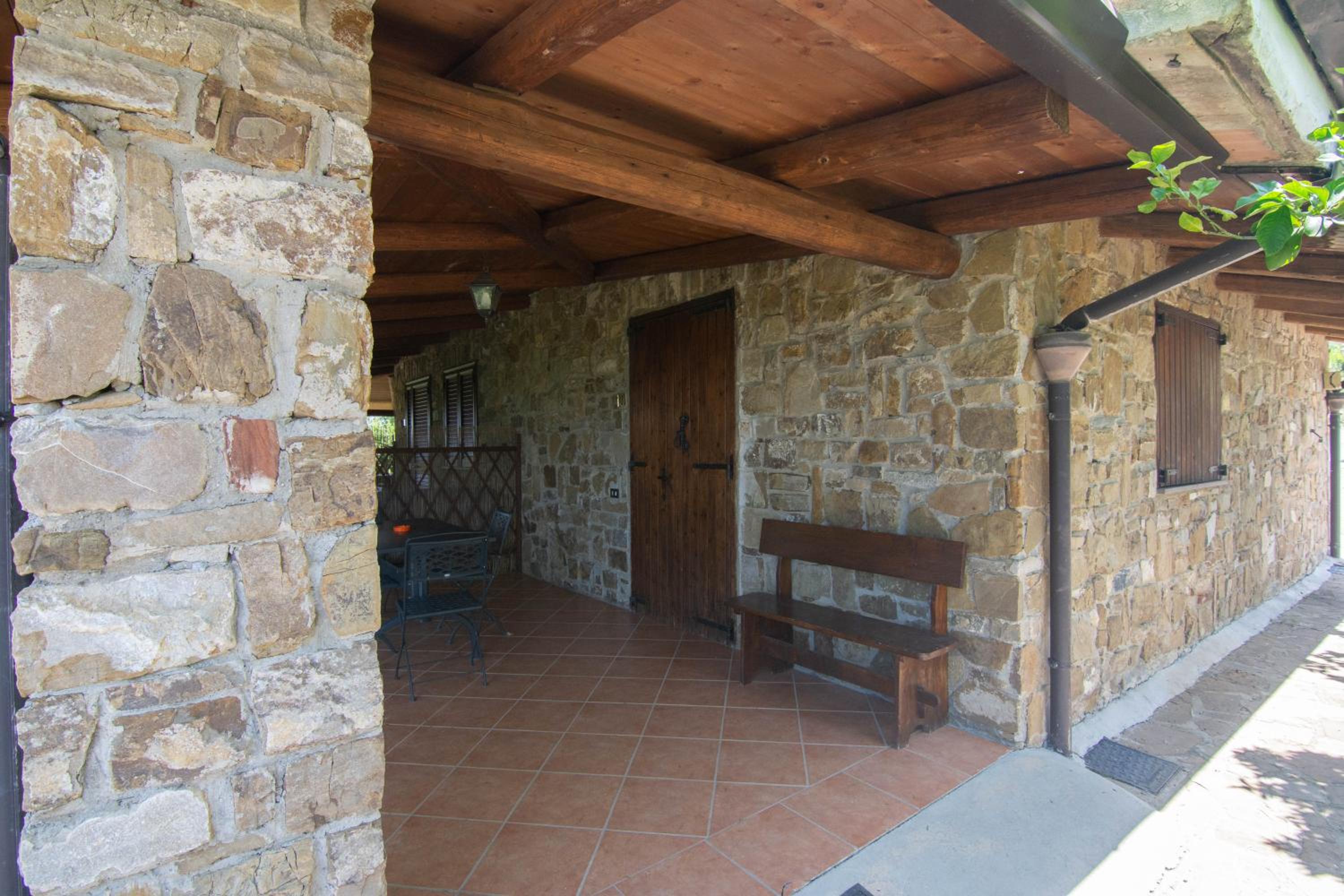 Photo 48