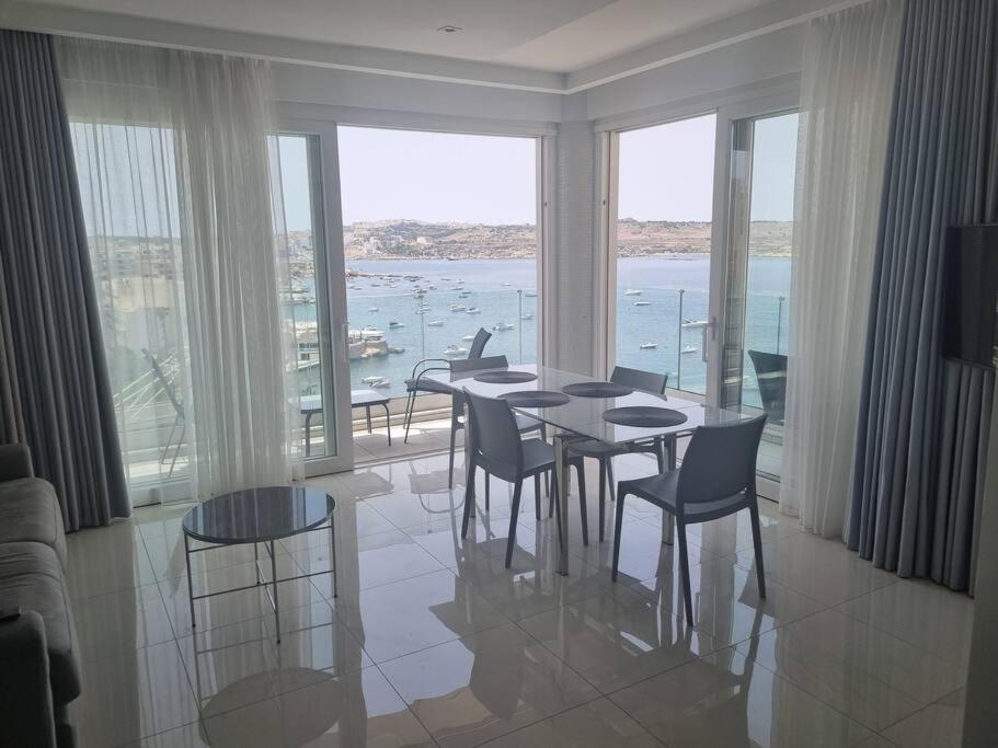 Sea front Apartment photo 3
