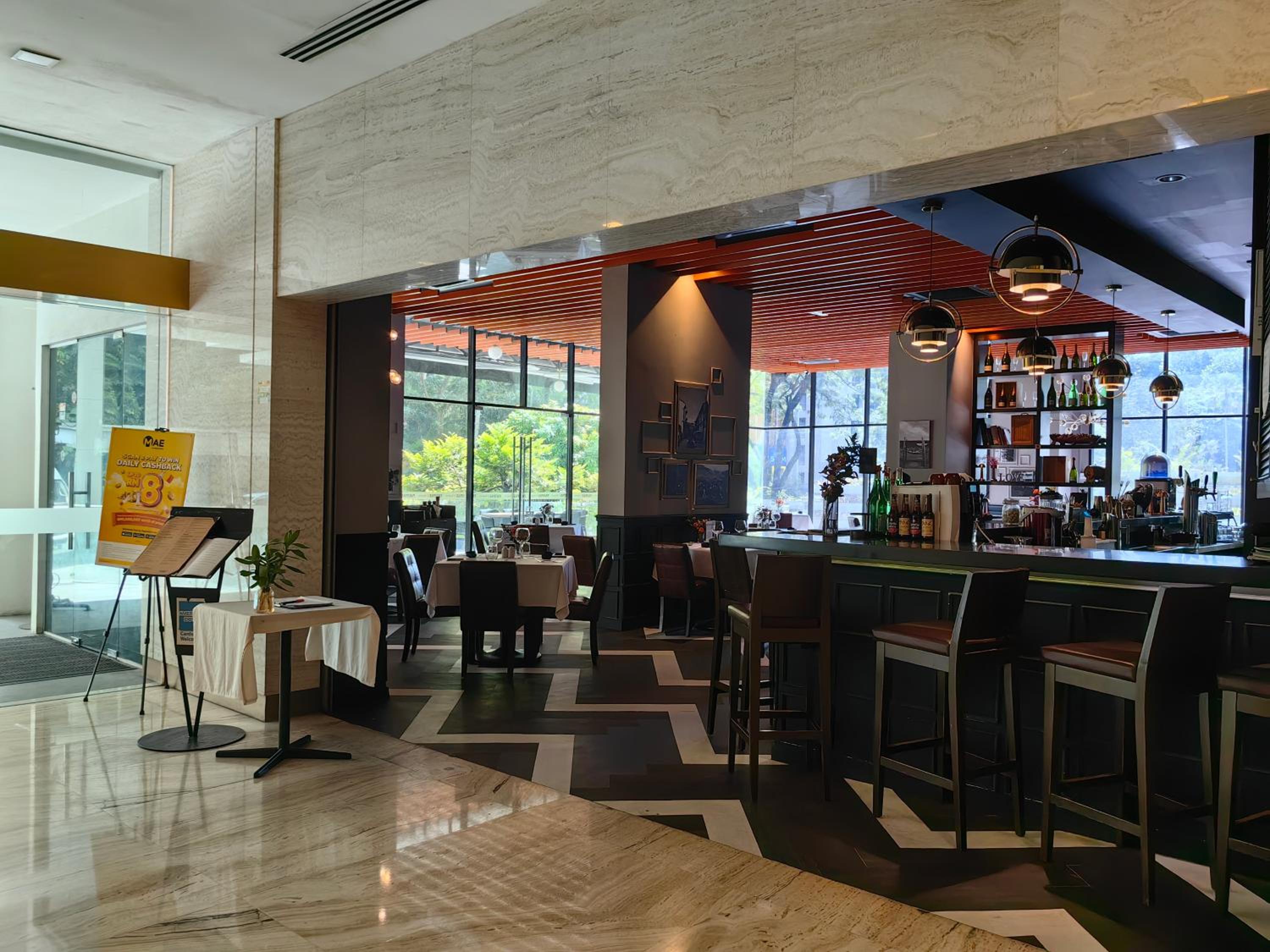 5 Bukit Bintang 5 minutes to Alor Street Bukit Ceylon KLCC Pavilion Apt 3R2B 10 pax