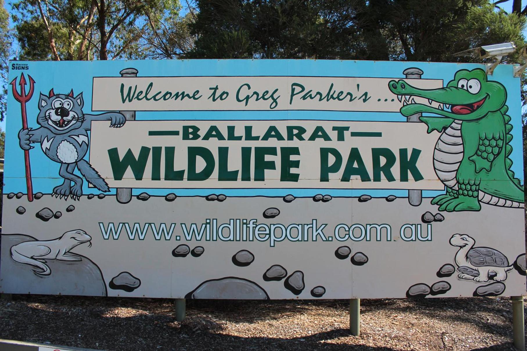 Ballarat Cozy Cottage for Families, Sleeps 8, Pet Friendly, Big backyard, Parking for 4 cars, Close to Shopping mall