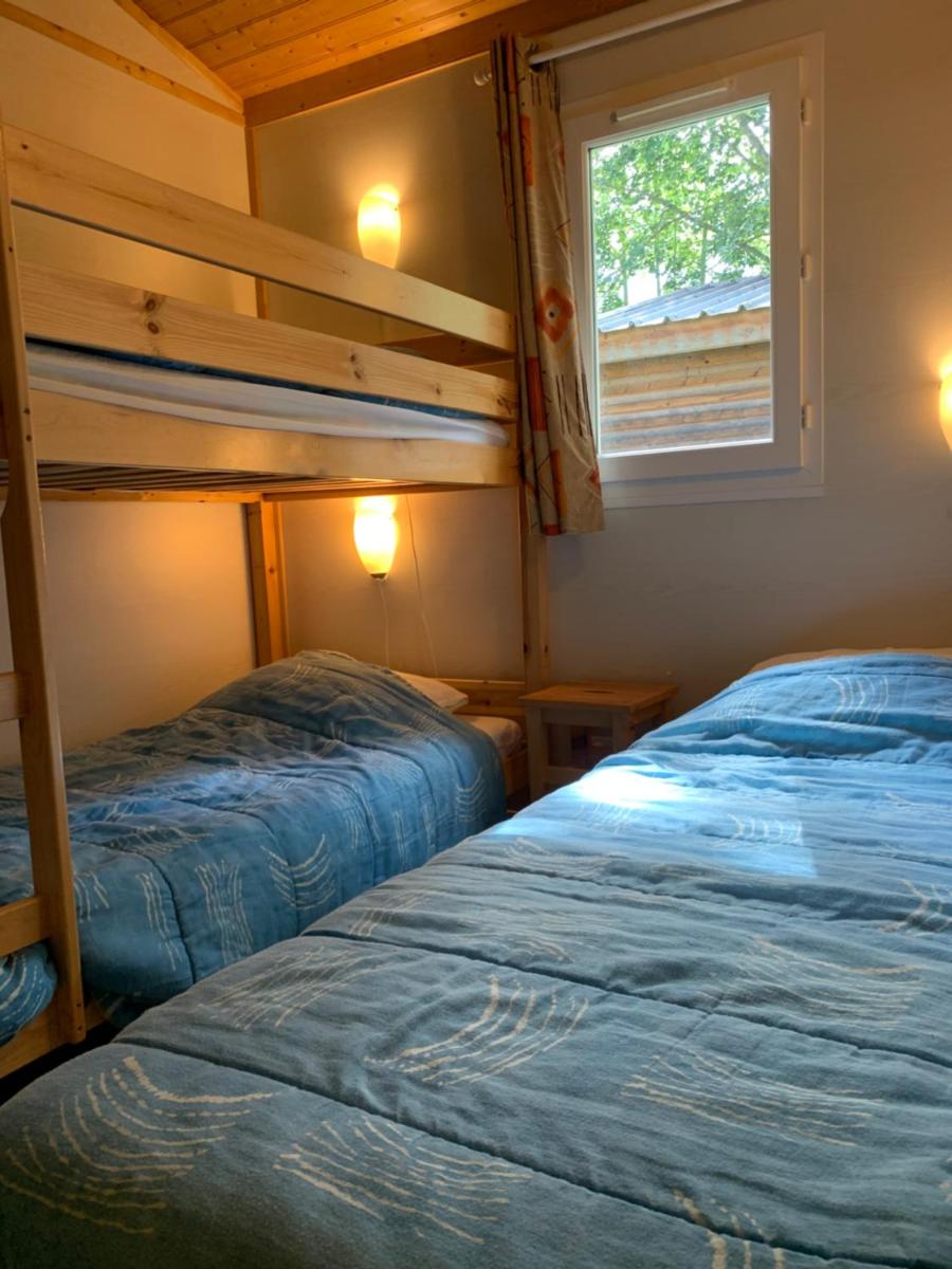Chalet Montana Camping le Champ du moulin view 3