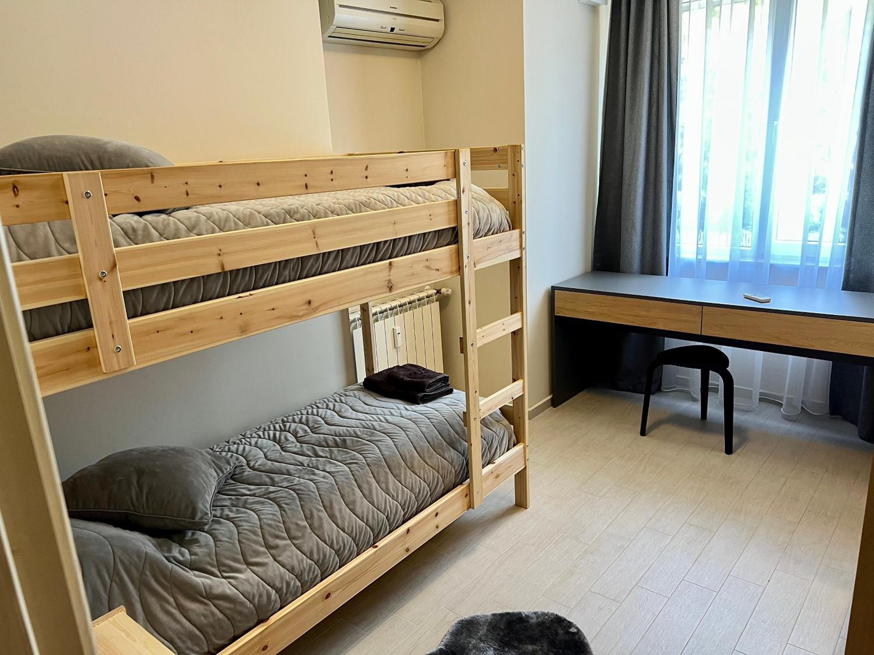 EXCELLENT LOCATION ! General Gurko apartment