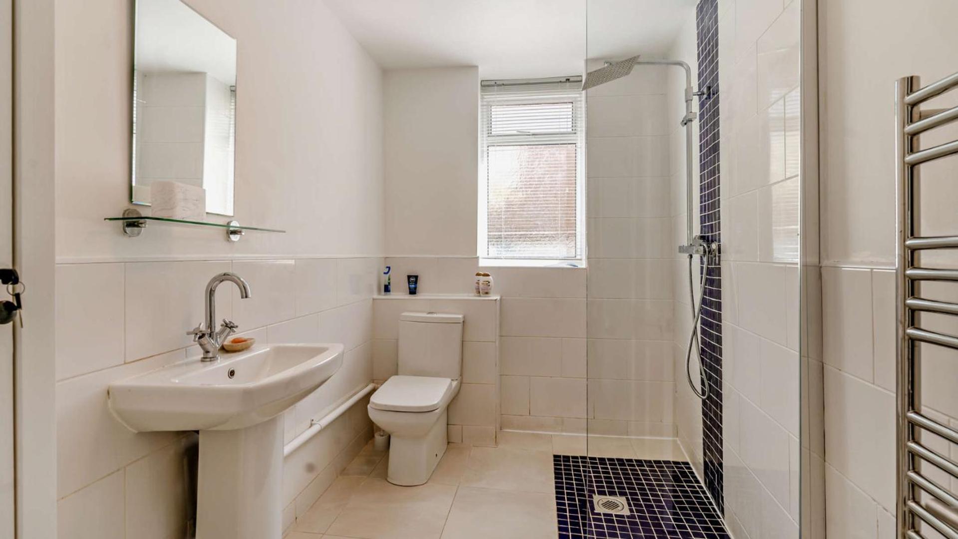 4 Bed in Mumbles oc-u27443