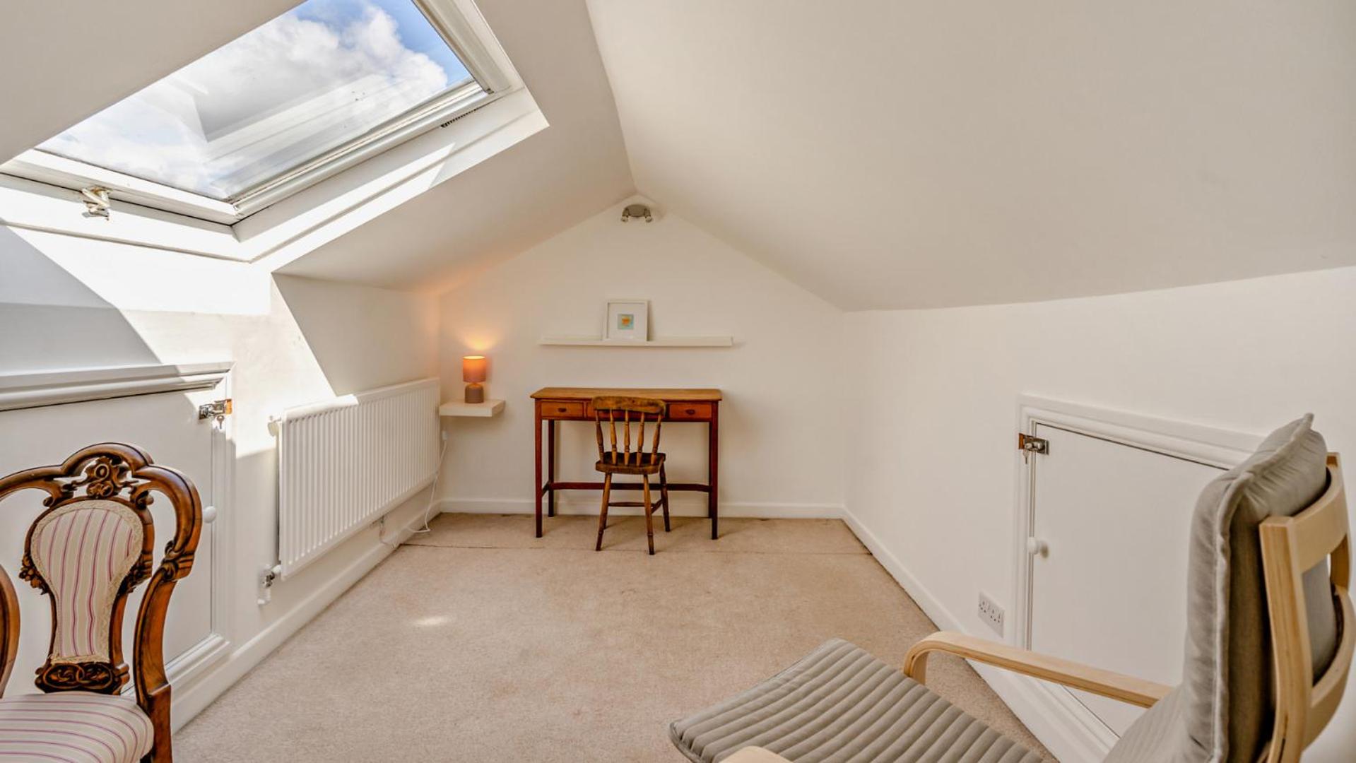 4 Bed in Mumbles oc-u27443